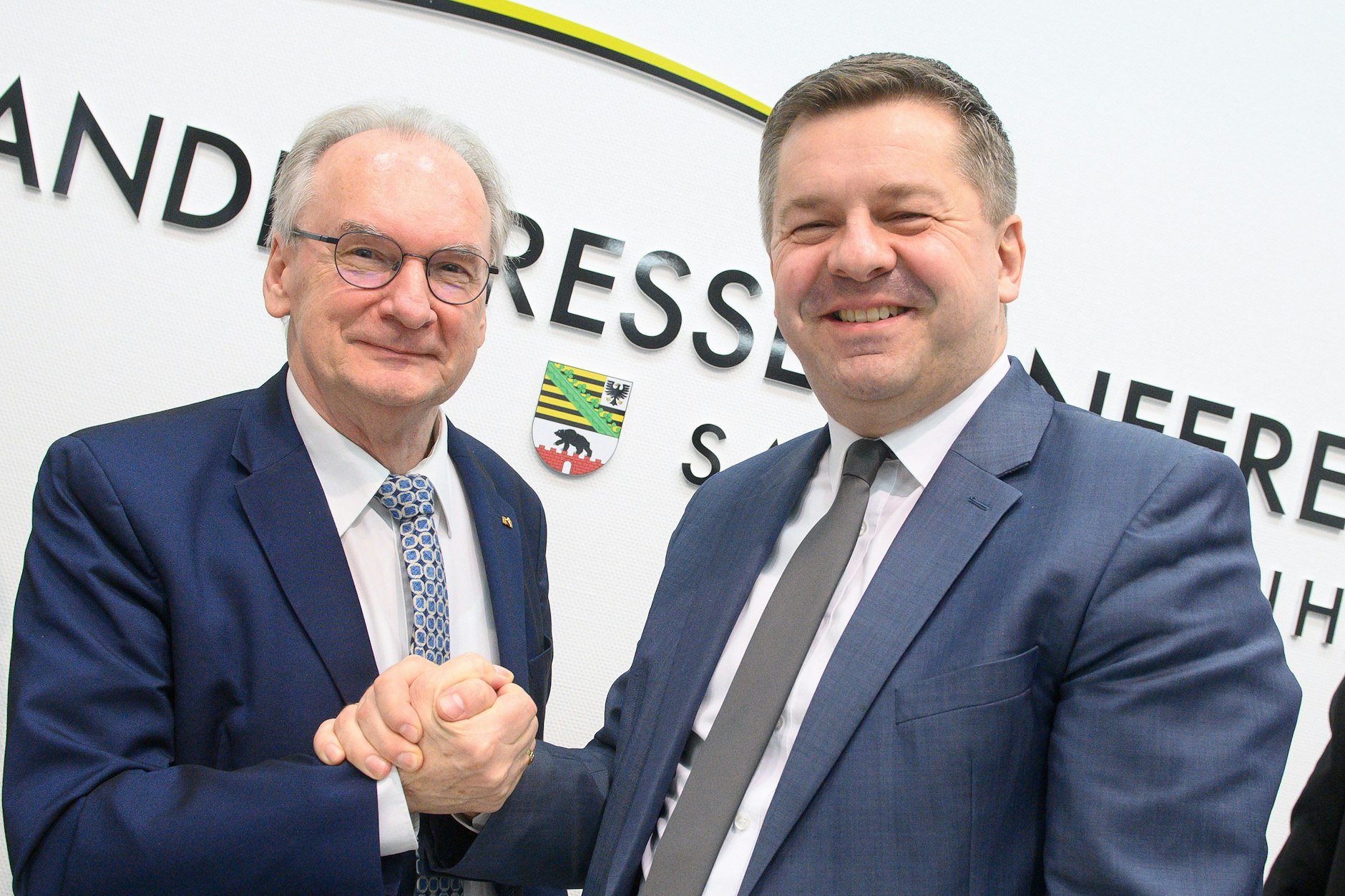 Haben eine spannende Wahl vor sich: Reiner Haseloff (CDU), Noch-Ministerpräsident des Landes Sachsen-Anhalt, und Sven Schulze (CDU), Vorsitzender der CDU Sachsen-Anhalt.