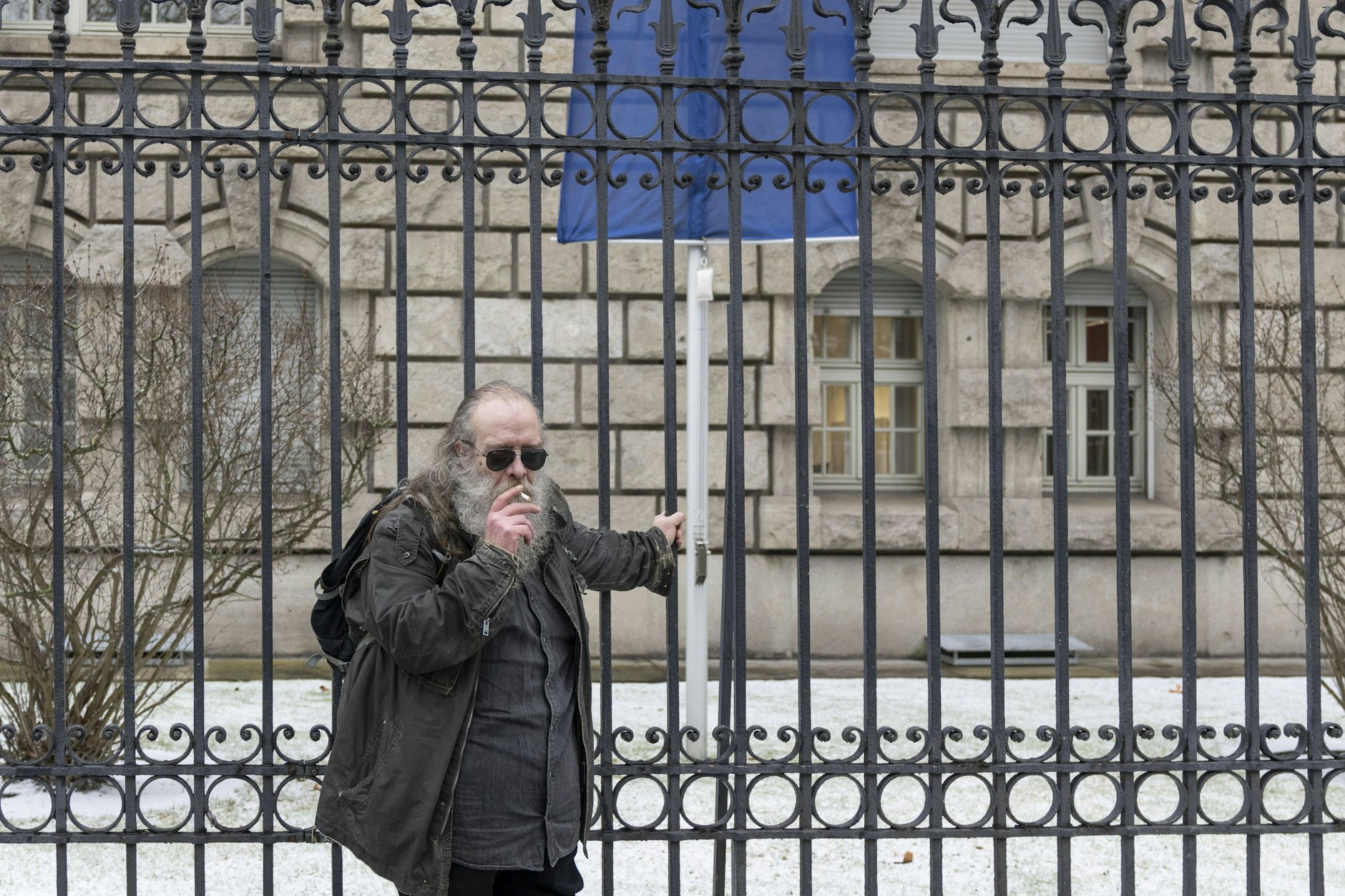 Ein Gericht ist wie ein Theater, sagt Dieter vor dem Oberverwaltungsgericht Berlin.