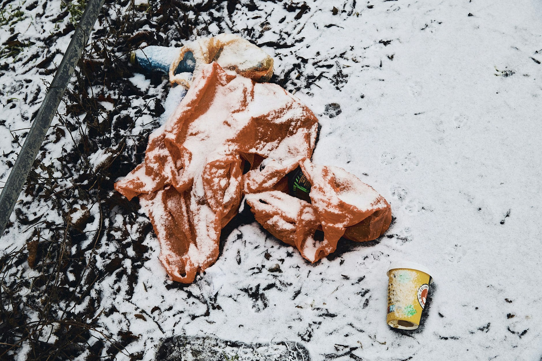 Ein Symbol der Wegwerfgesellschaft: Rund 460.000 Coffee-to-go-Becher werden in Berlin jeden Tag verbraucht.