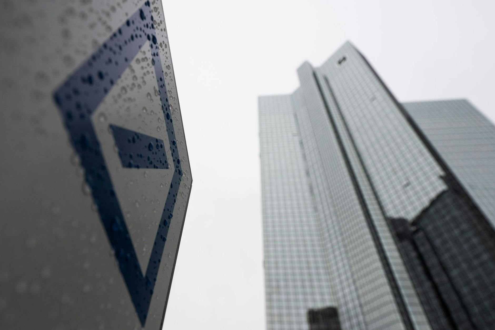 Die Deutsche Bank vermeldet für das abgelaufene Geschäftsjahr ein Rekordergebnis.