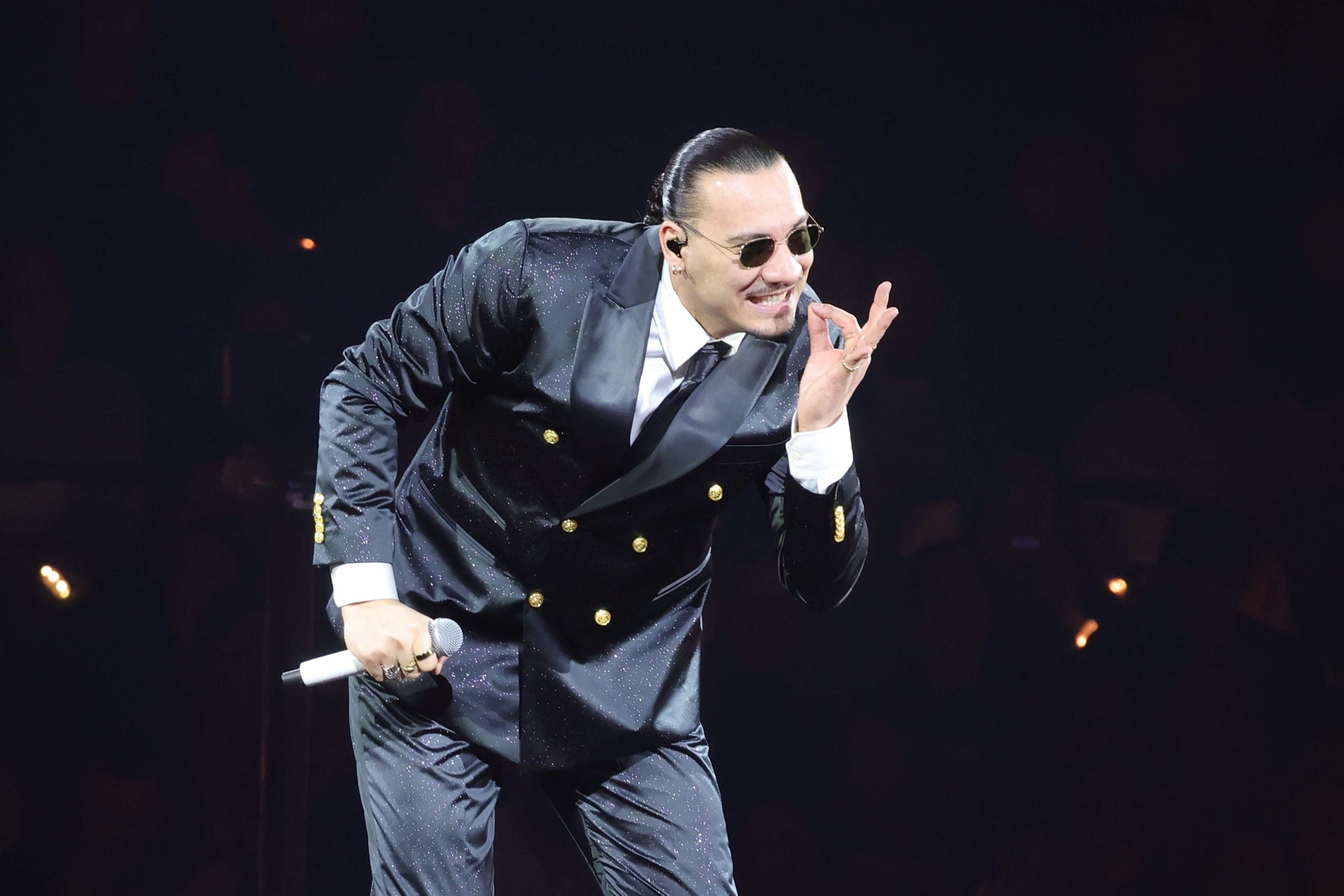 Apache 207 in der Uber-Arena: Den schubst man nicht von der Bettkante