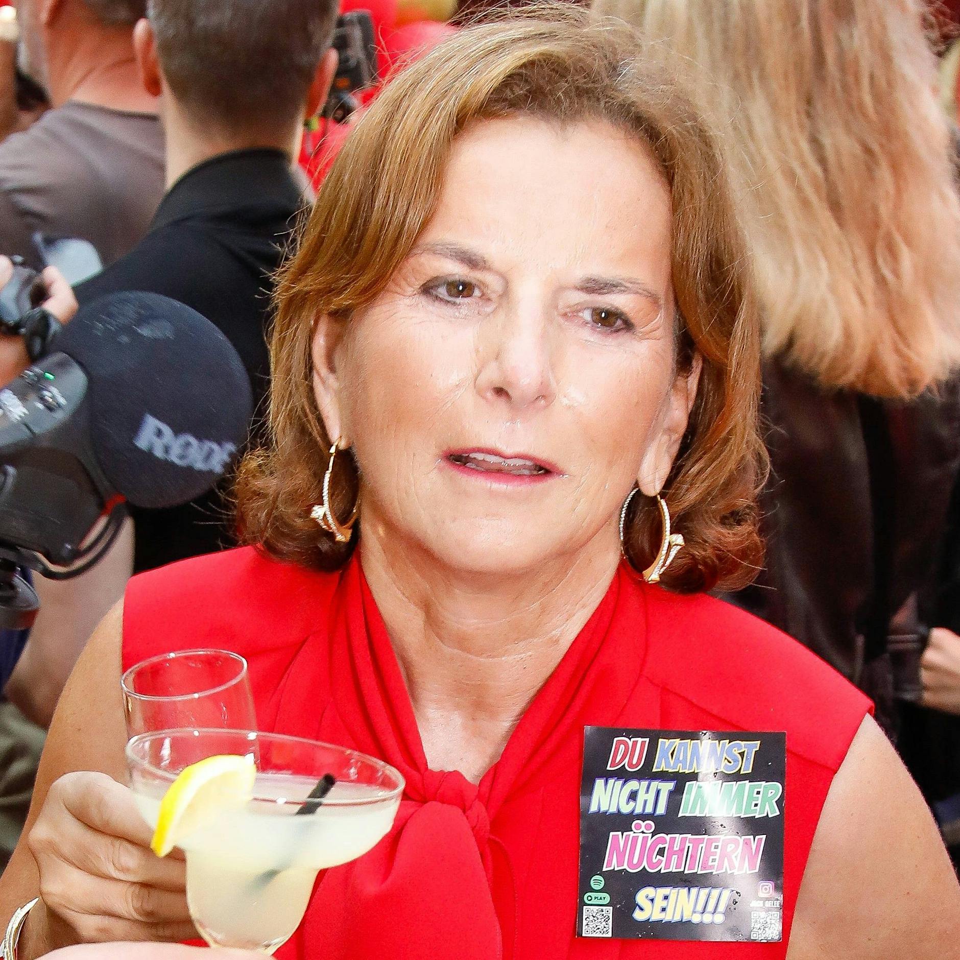 Claudia Obert und der Alkohol: TV-Show deckt ihren wahren Konsum auf