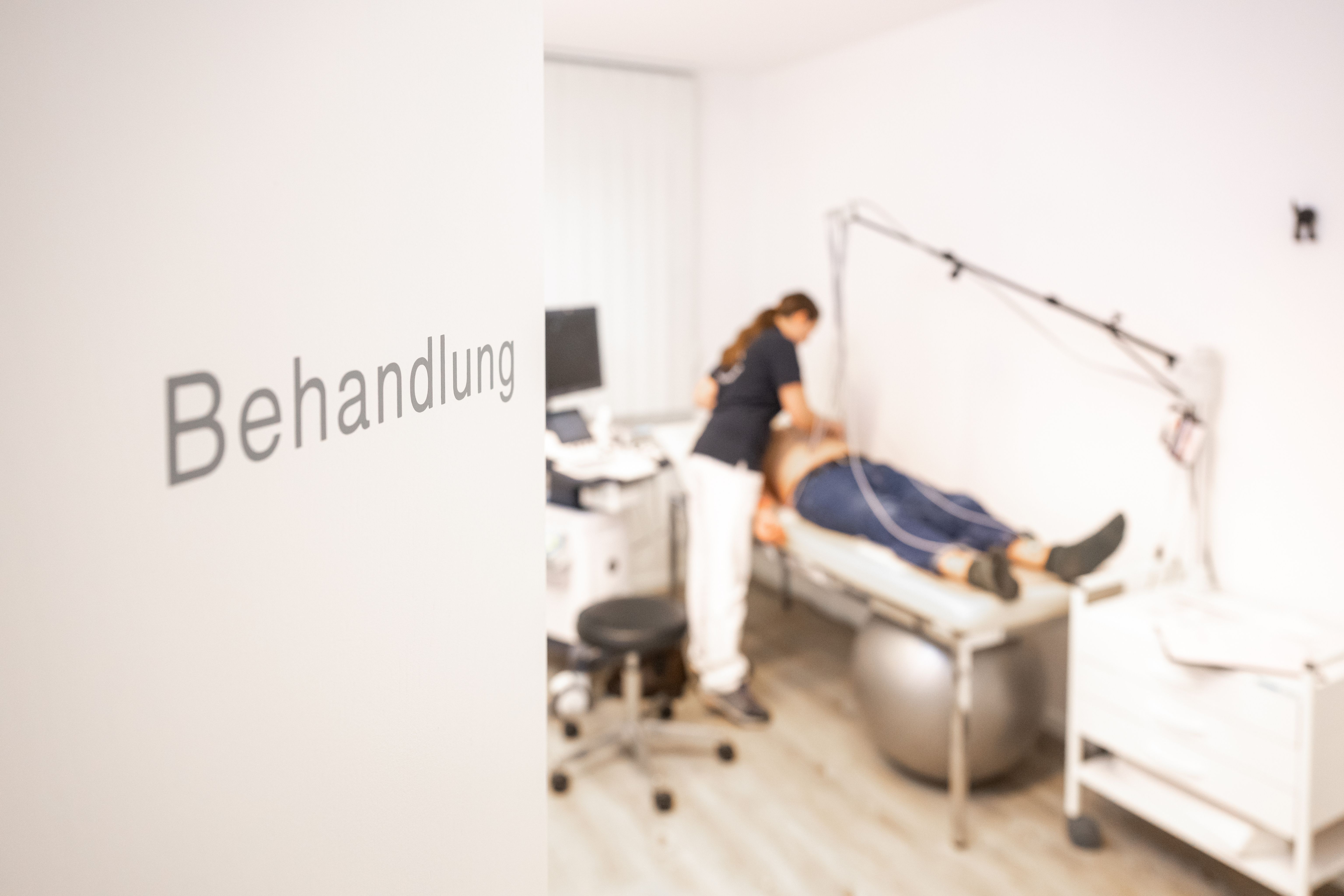 Krankenkassen erhöhen Beiträge: Wann sich ein Wechsel lohnt und was zu beachten ist