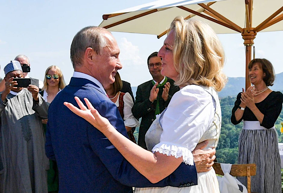 Russland-Debatte außer Kontrolle: Österreich noch stärker gespalten als Deutschland