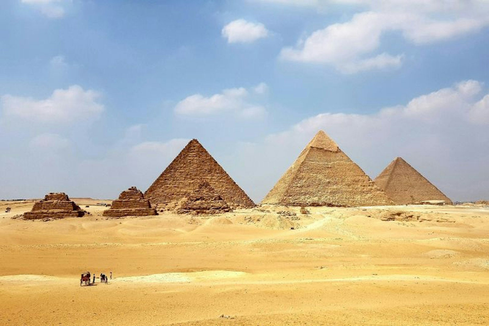 Pyramiden in der Wüste  