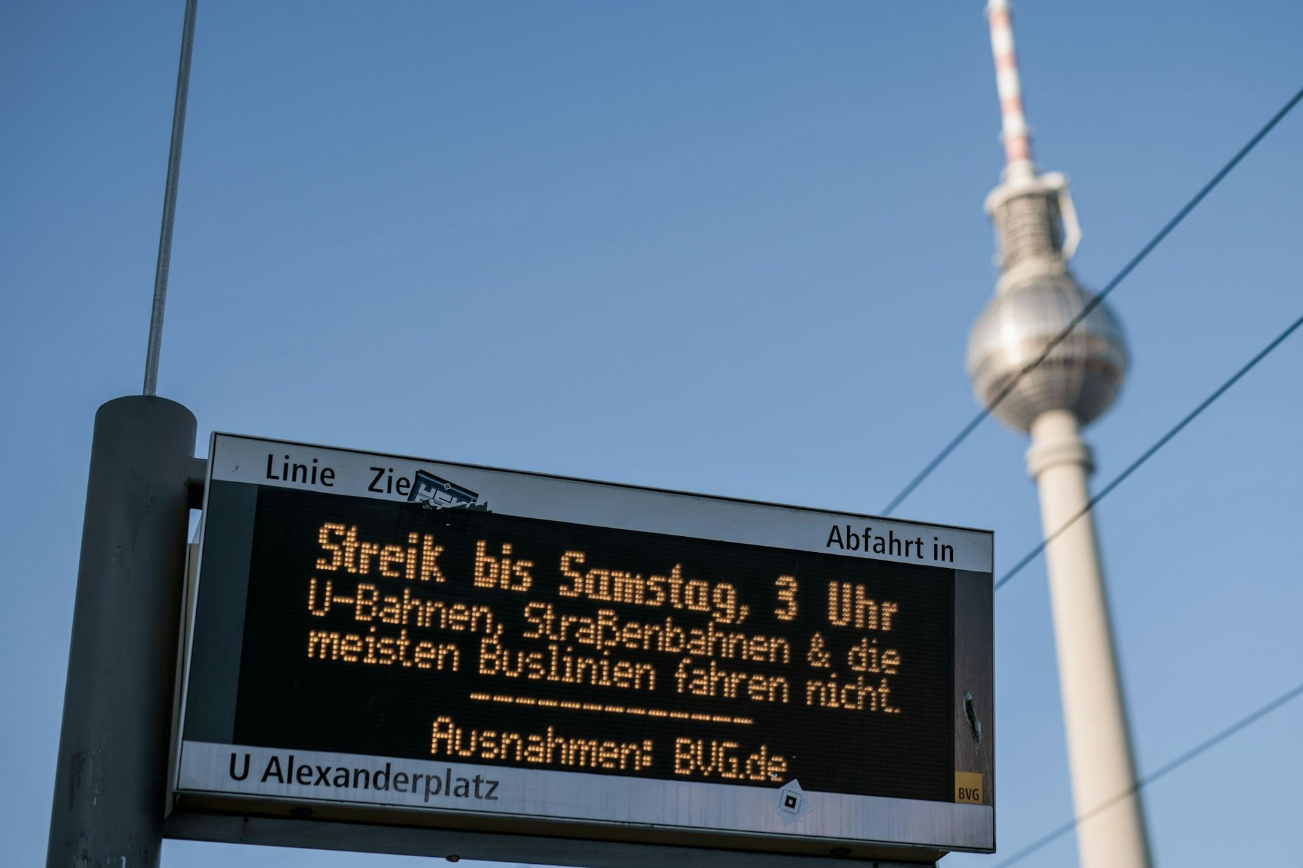 Steht Berlin bald wieder still? Am Donnerstag gehen die Tarifverhandlungen von Verdi und BVG in die nächste Runde.