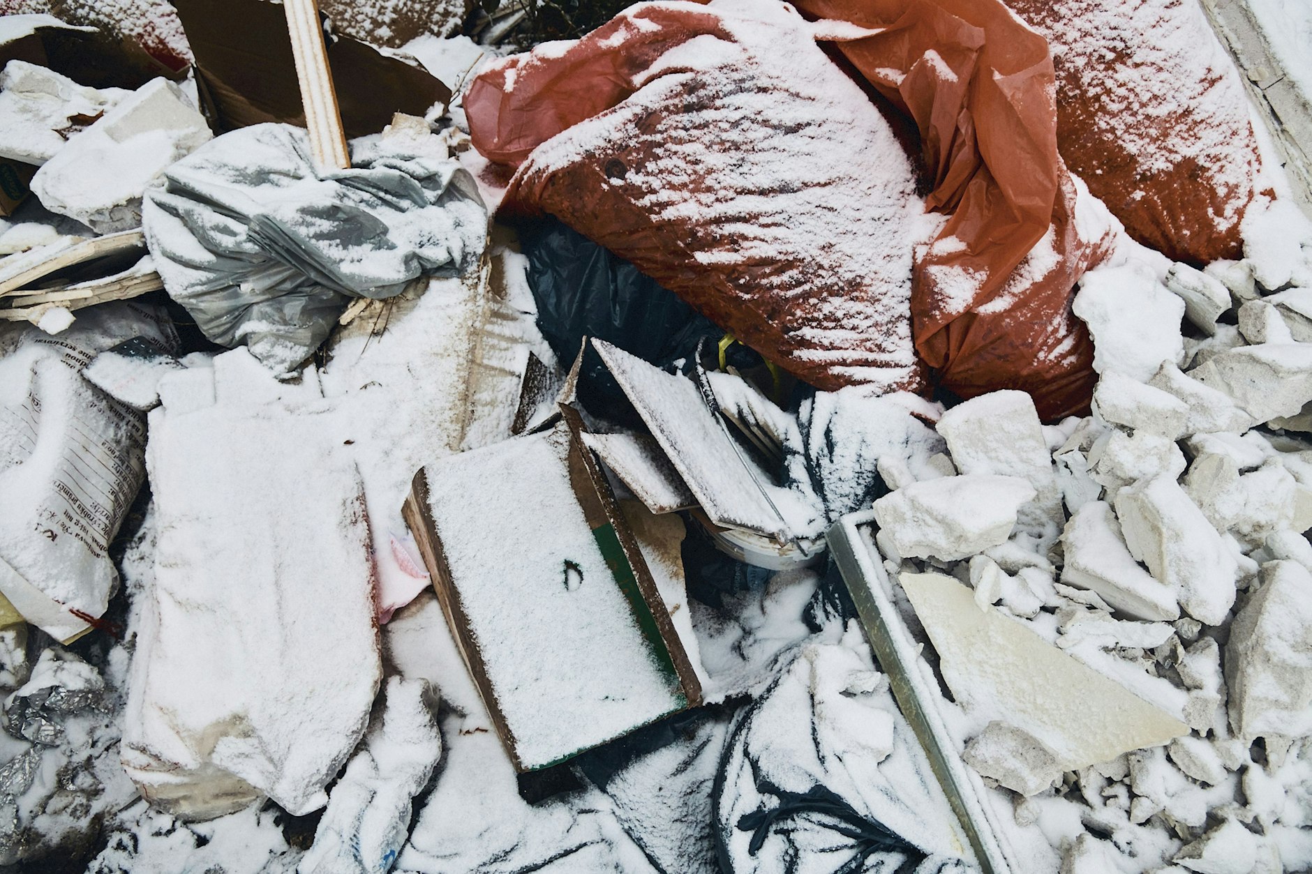 Seit Mai 2023 ist die BSR auch für illegalen Bauschutt verantwortlich. Seither stiegen die gemeldeten Mengen auf einen neuen Rekordwert an.