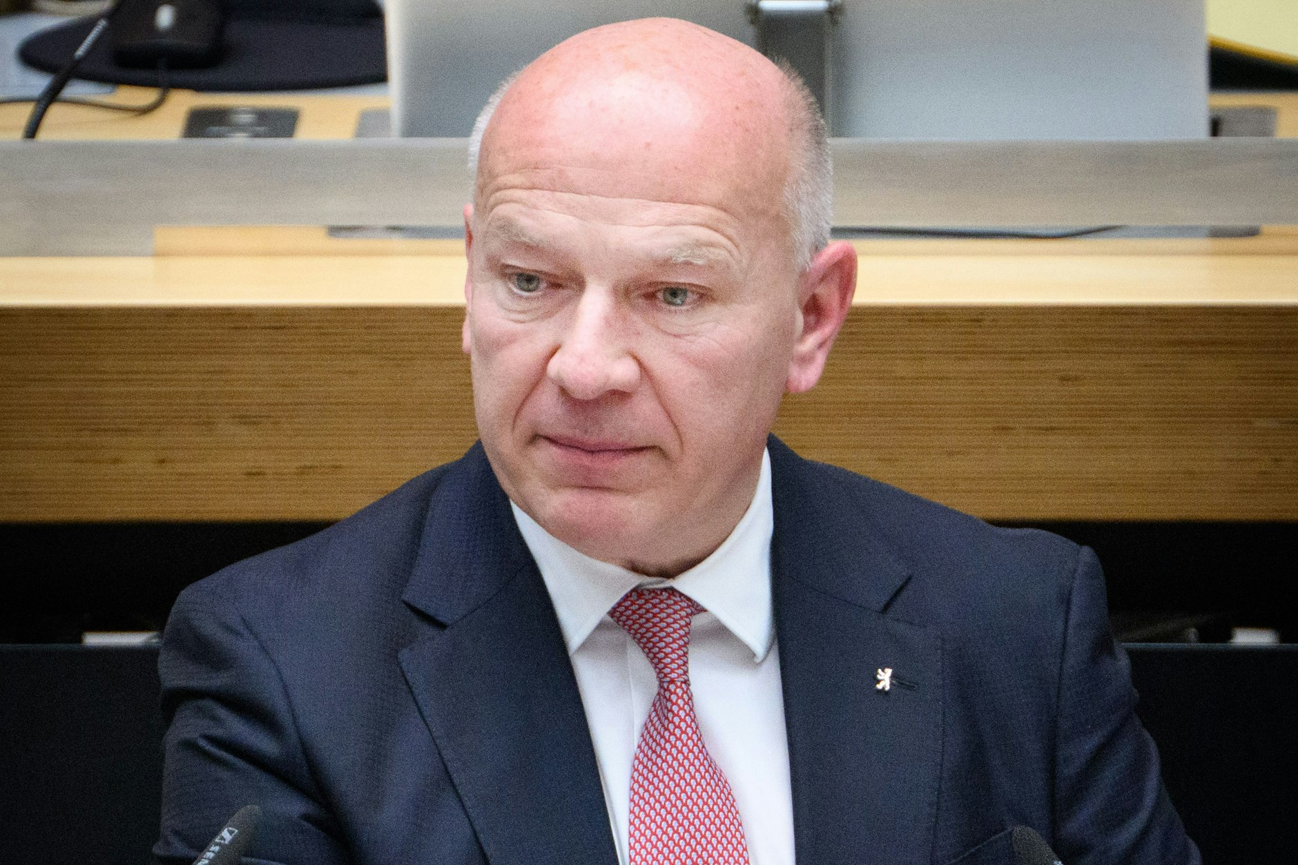 Berlins Regierender Kai Wegner (CDU) bittet um Streusalz.