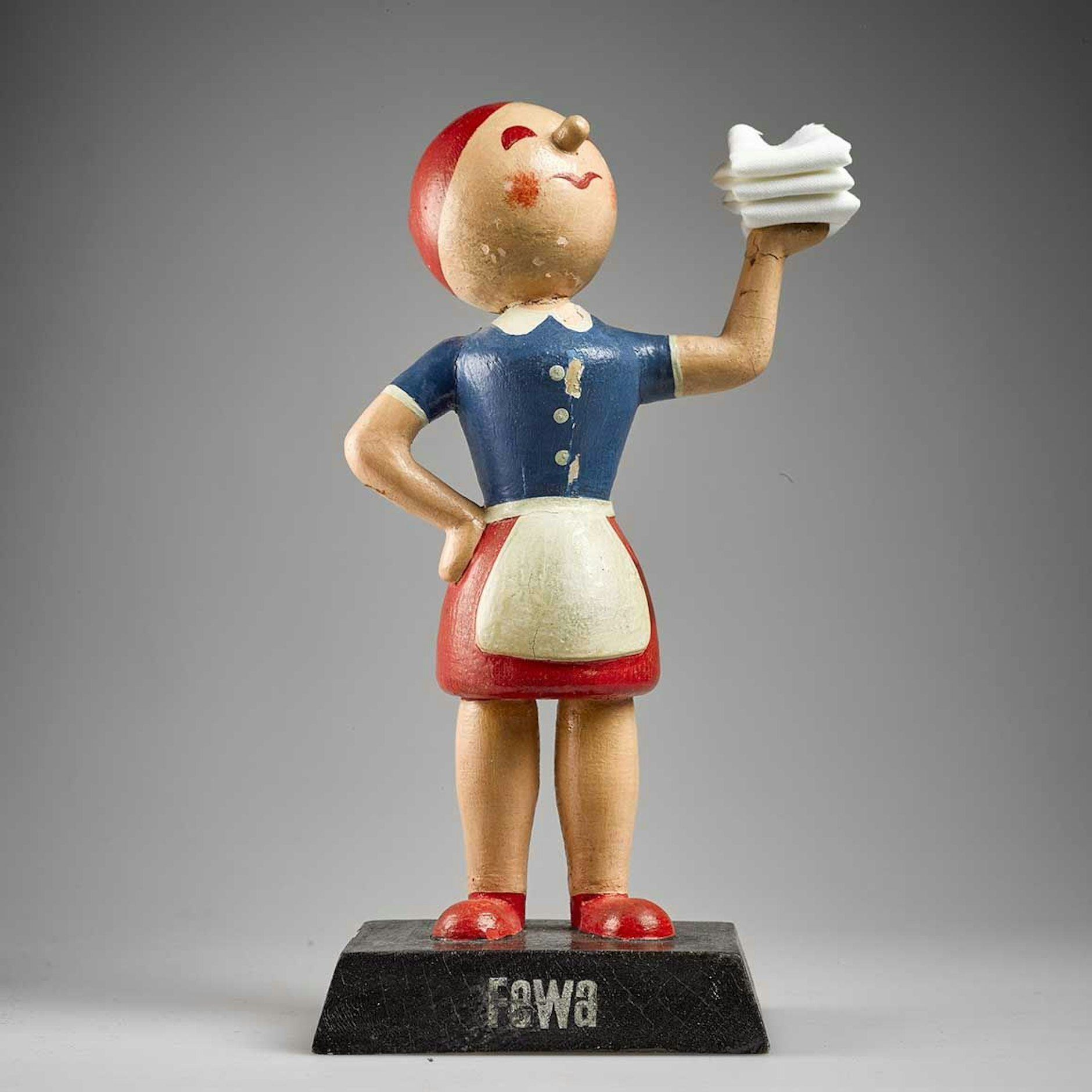 Die FEWA Johanna warb für ein Produkt des VEB Fettchemie Karl-Marx-Stadt.