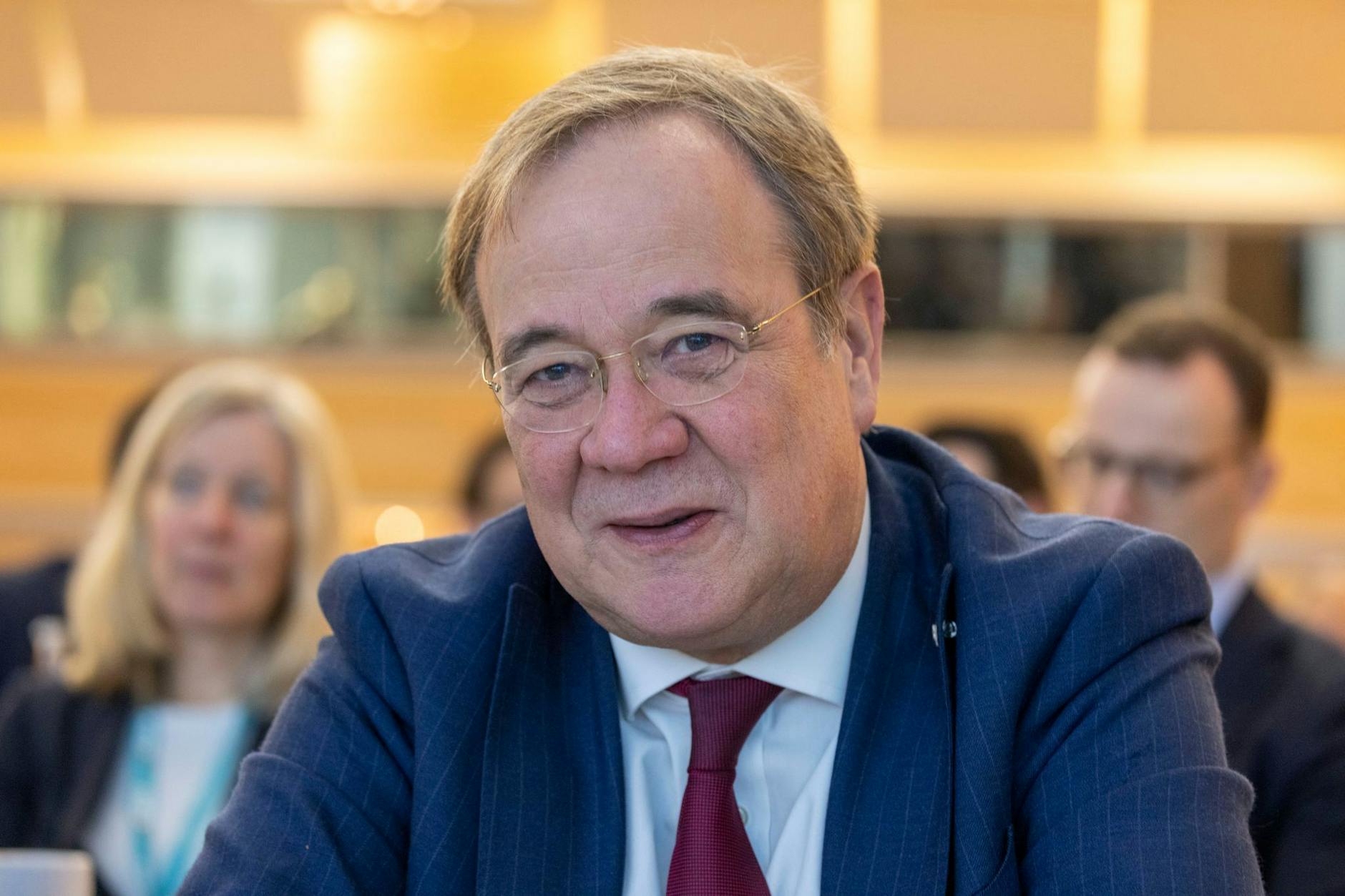 Auch Parteikollege Armin Laschet (CDU) witzelte über Wegner.