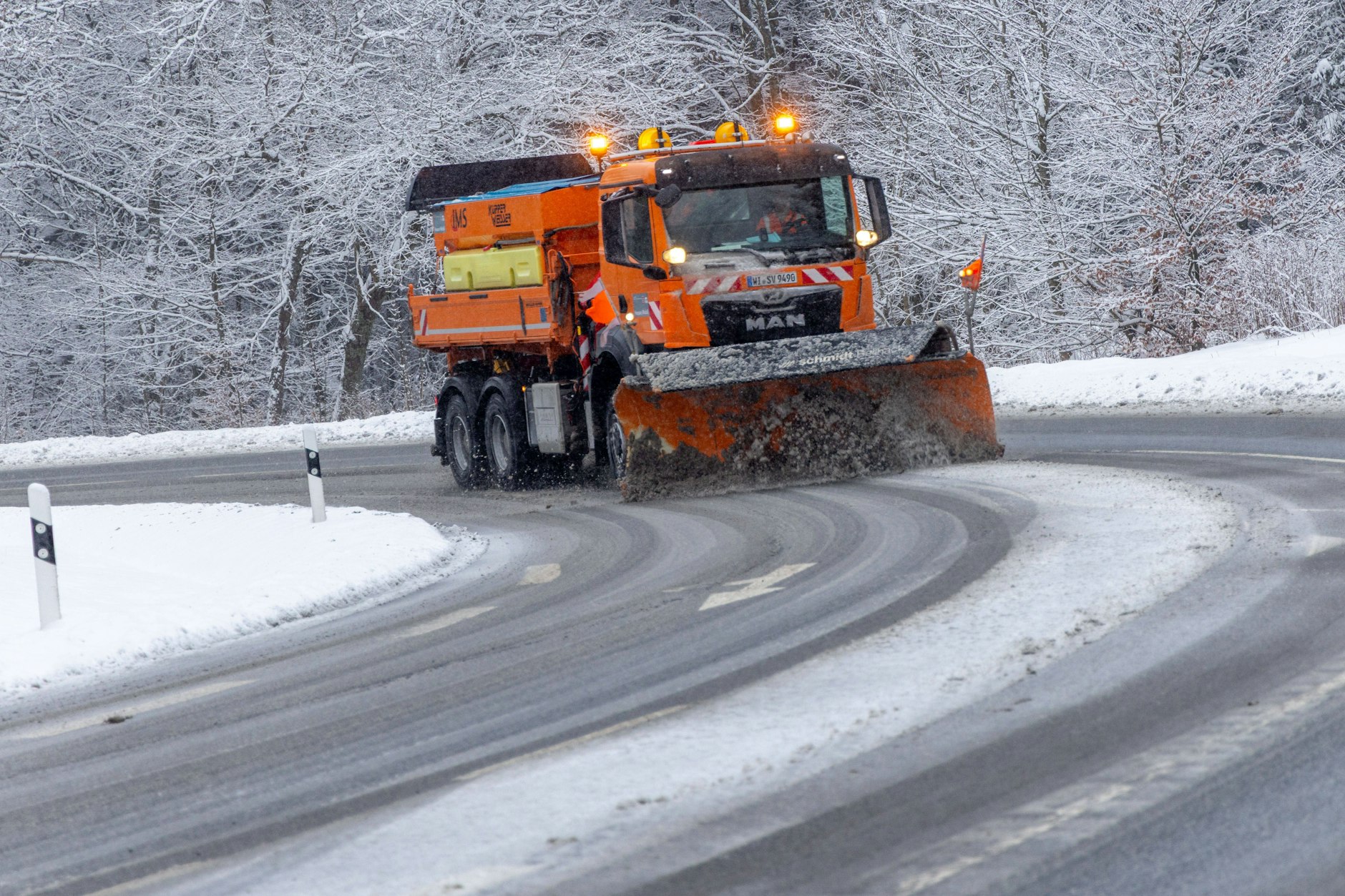 Kommt der Winter zurück? Im Februar könnte es laut Wetterexperten noch einmal besonders heftig werden.