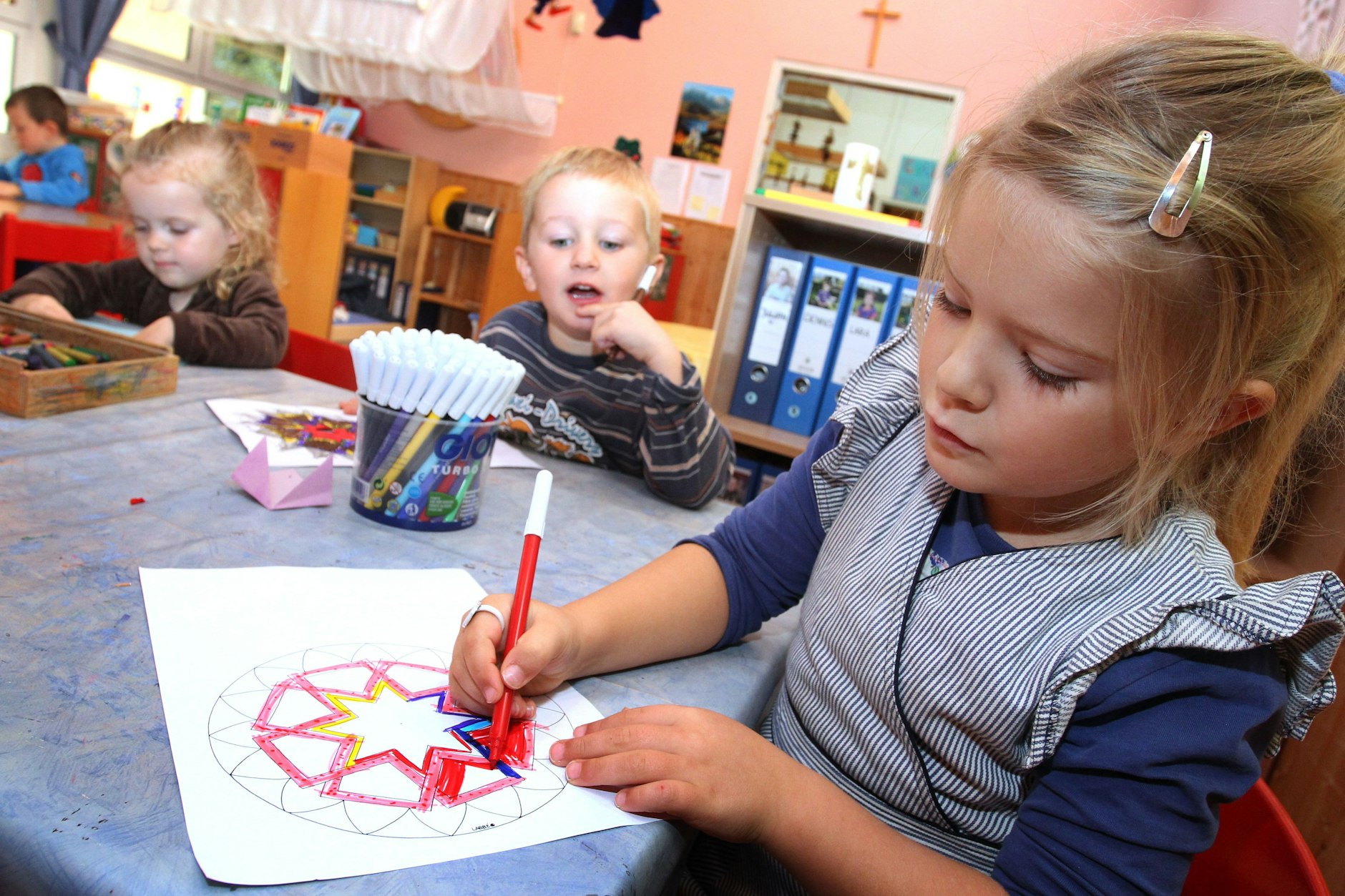 Eine Kita in Kaufbeuren (Bayern). Der Freistaat ist bei der Kinderbetreuung Schlusslicht.