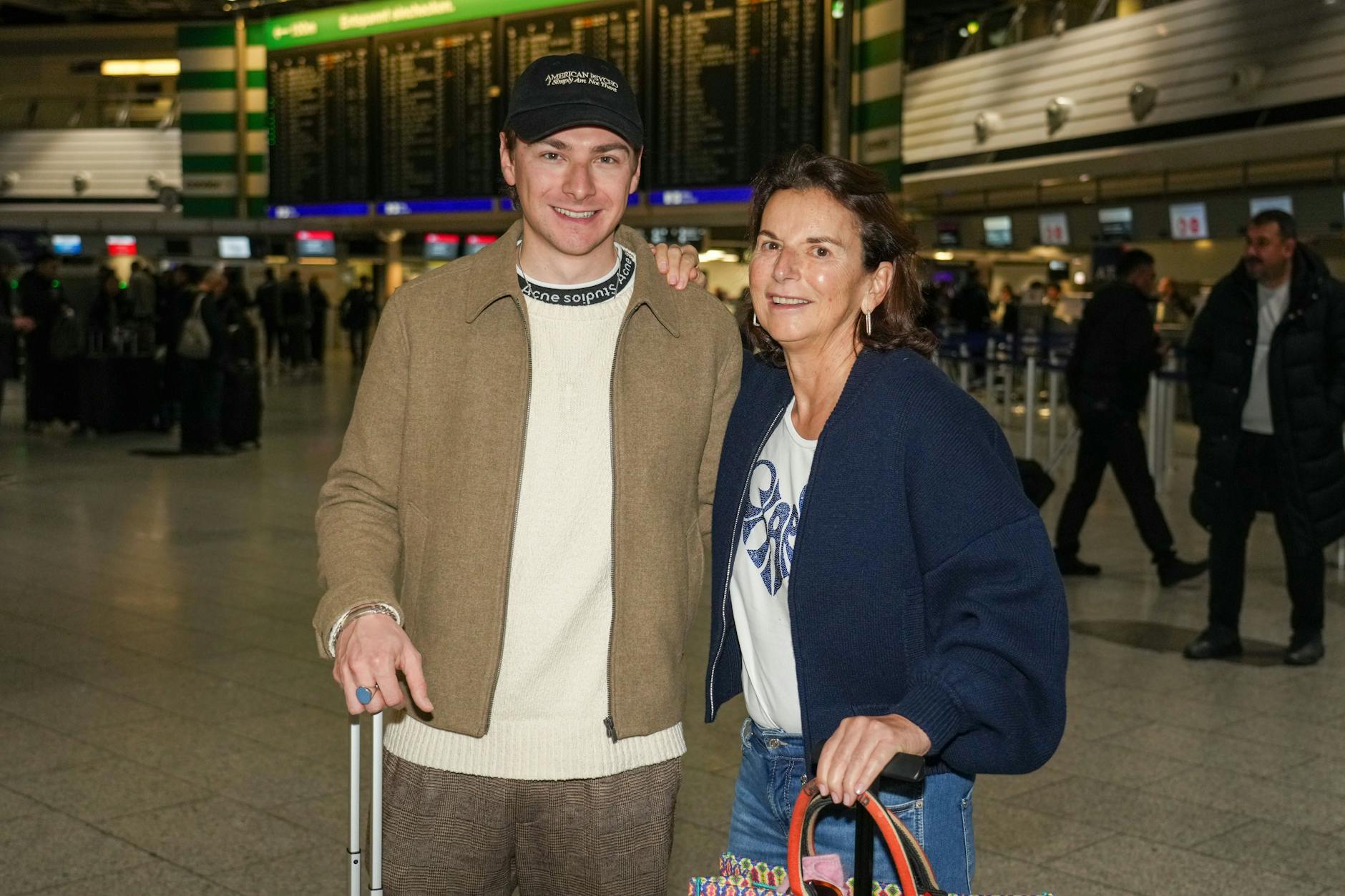 Max Suhr und Claudia Obert müssen überraschend Australien verlassen.