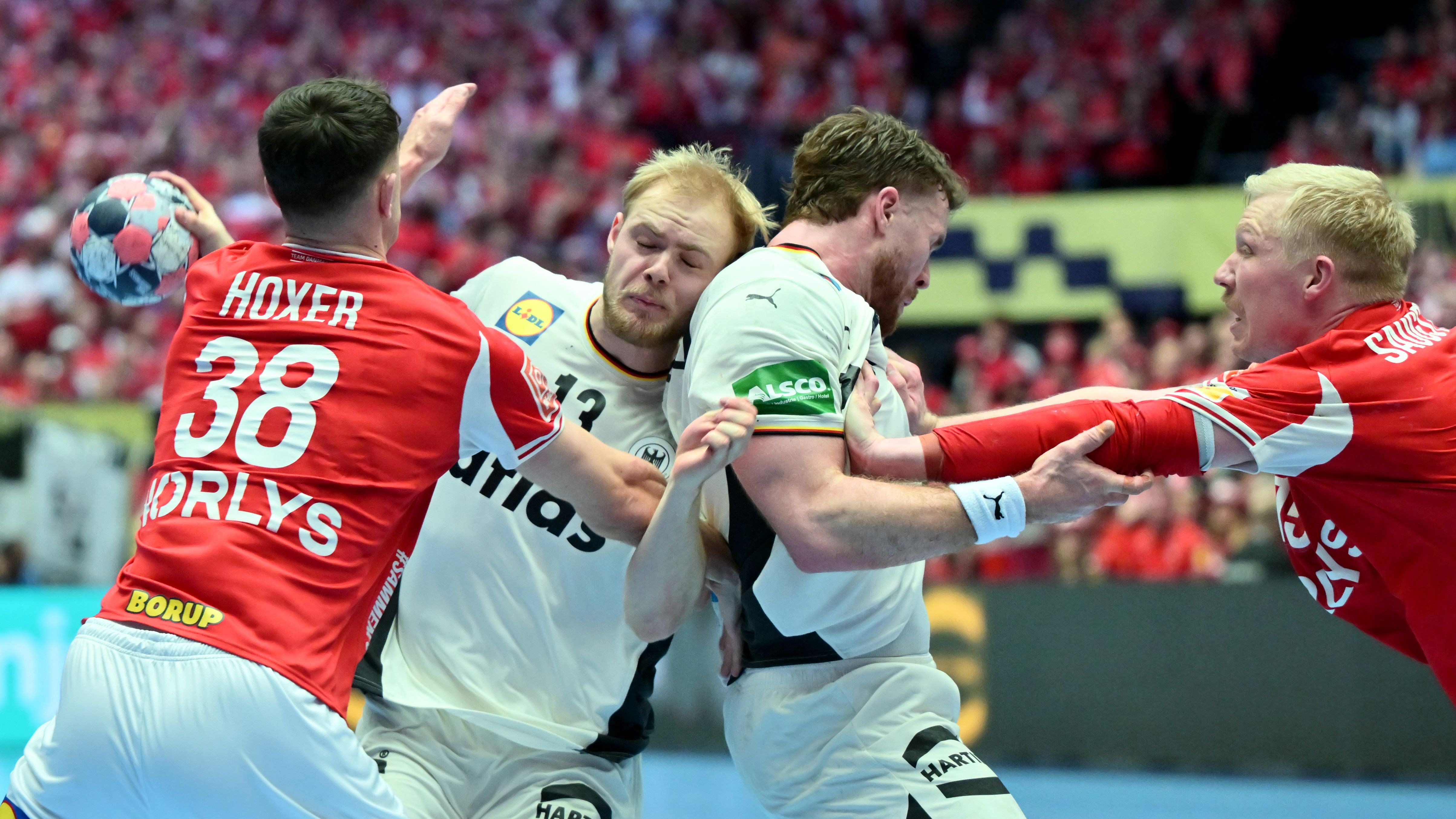 27:34! Deutsche Handballer verlieren EM-Endspiel