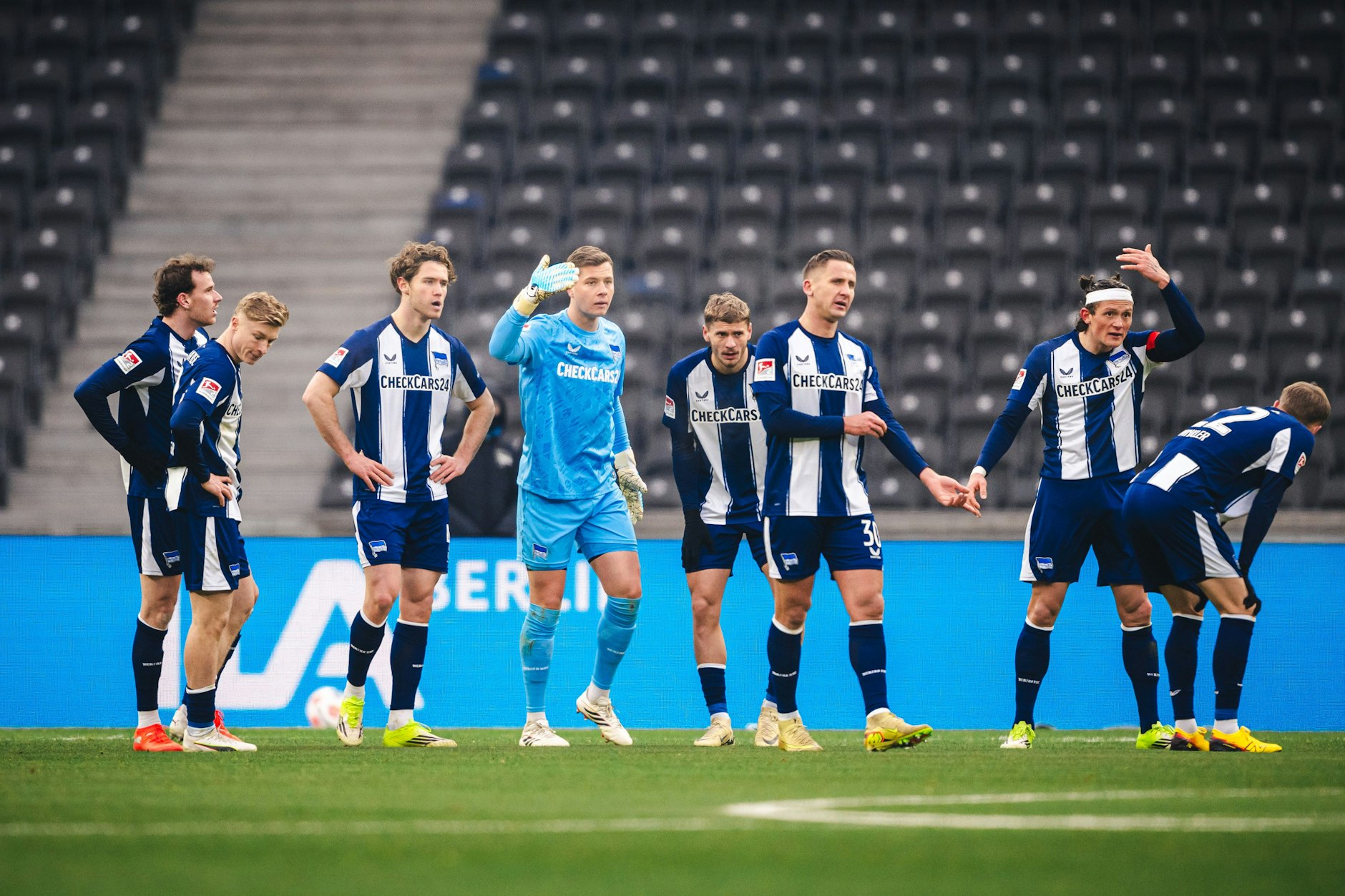 Niedergeschlagen! Hertha BSC fährt auch gegen den SV Darmstadt 98 keinen Sieg ein.