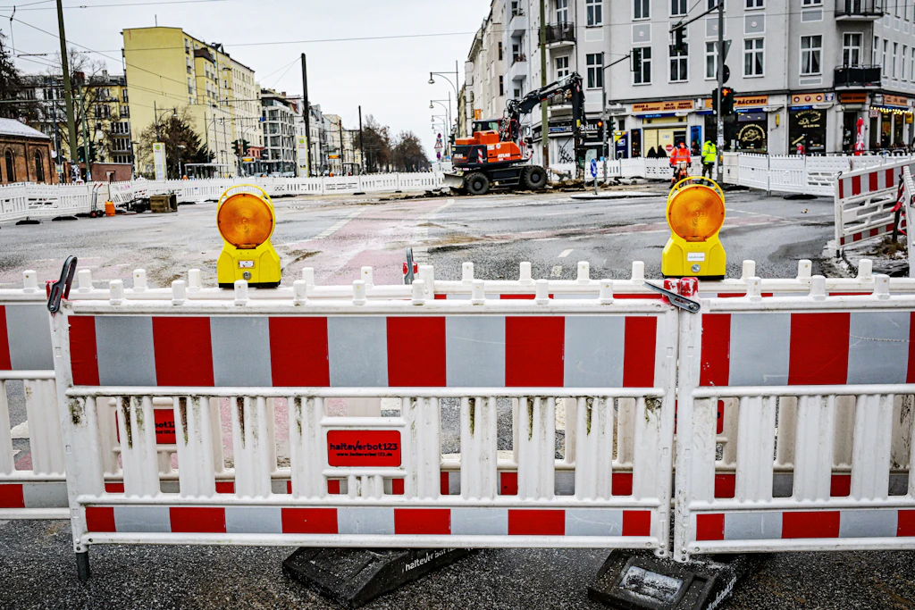Nach Wasserrohrbruch: Greifswalder Straße bis auf Weiteres gesperrt