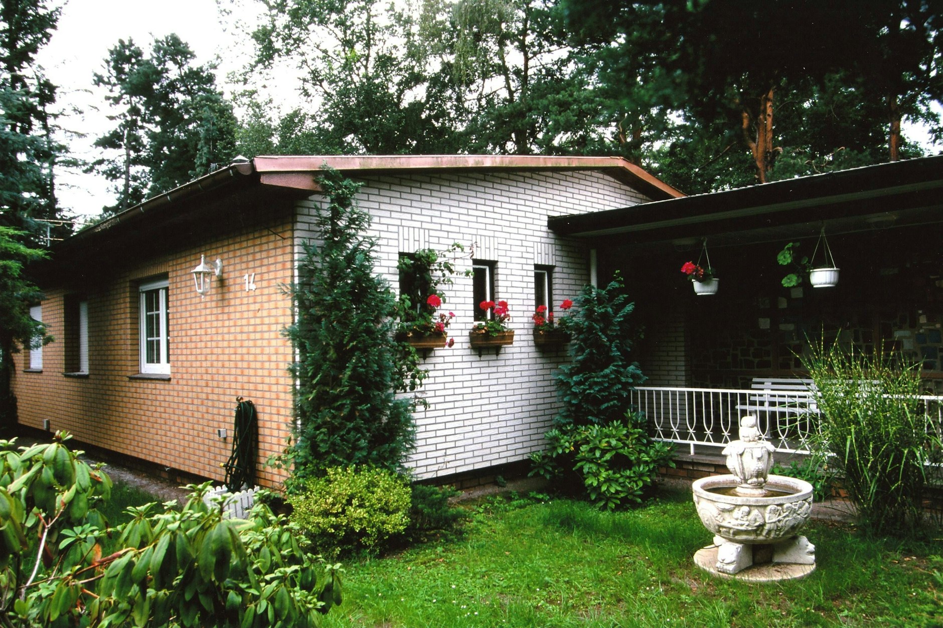 Eberhard Cohrs starb im Jahr 1999 in seinem Haus am Scharmützelsee.