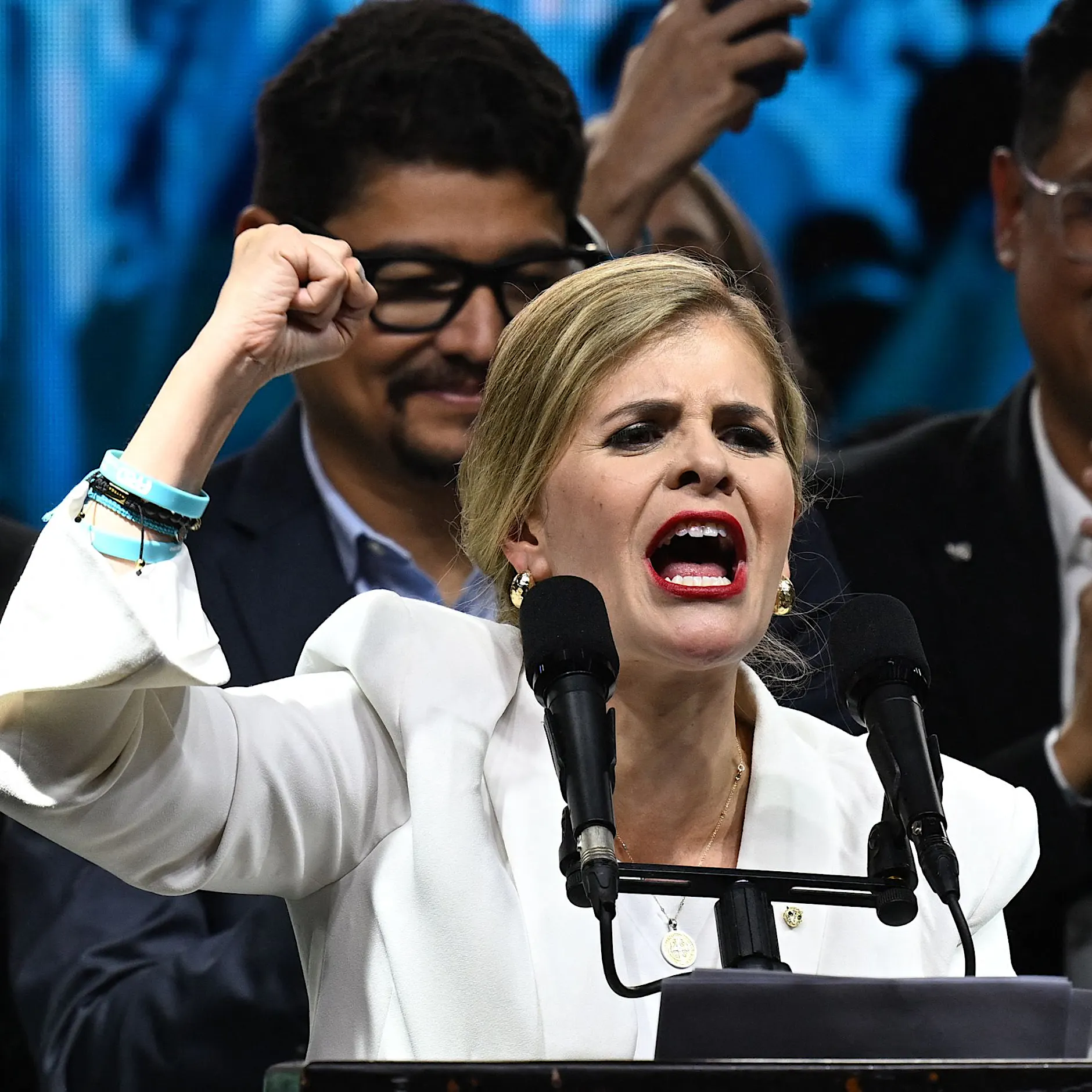 Rechtsruck in Lateinamerika - Laura Fernández wird neue Präsidentin in Costa Rica