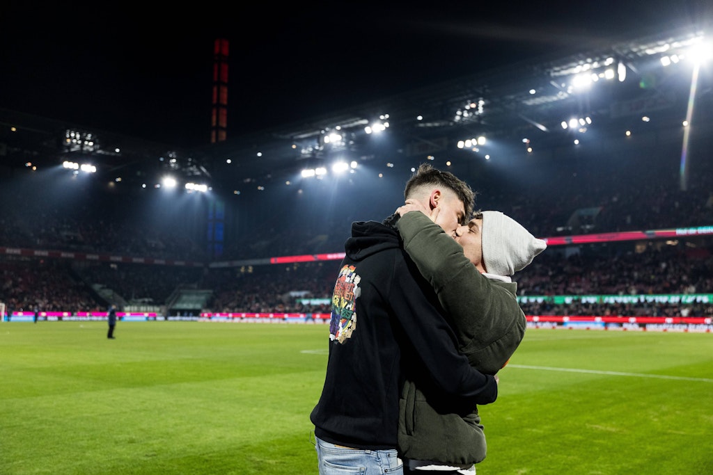 Schwere-Vorw-rfe-gegen-schwulen-Schiri-nach-Bundesliga-Heiratsantrag