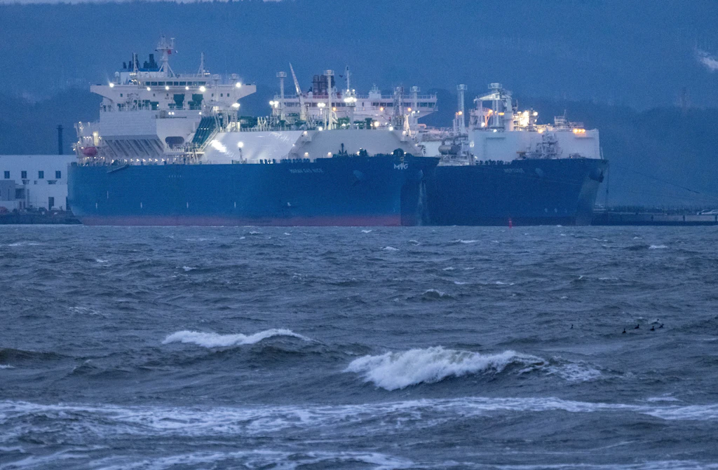 Frost verschiebt Gasströme: TurkStream legt zu – Deutschland federt mit LNG ab