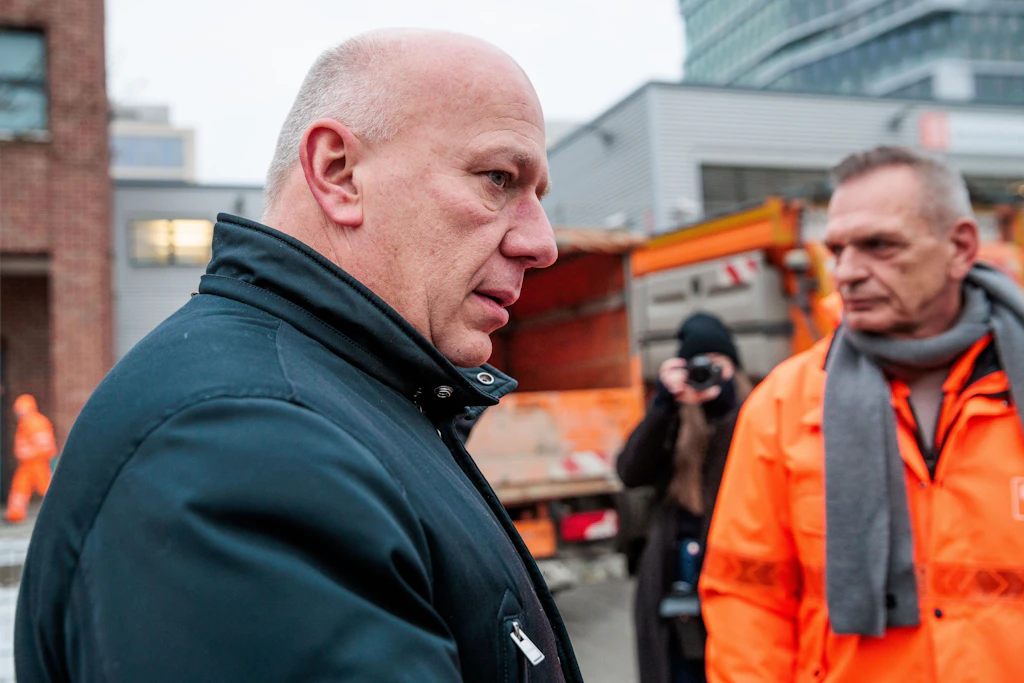 Wegner lobt Winterdienst: BSR weitete Lieferung von Streugut an überlastete Bezirke aus