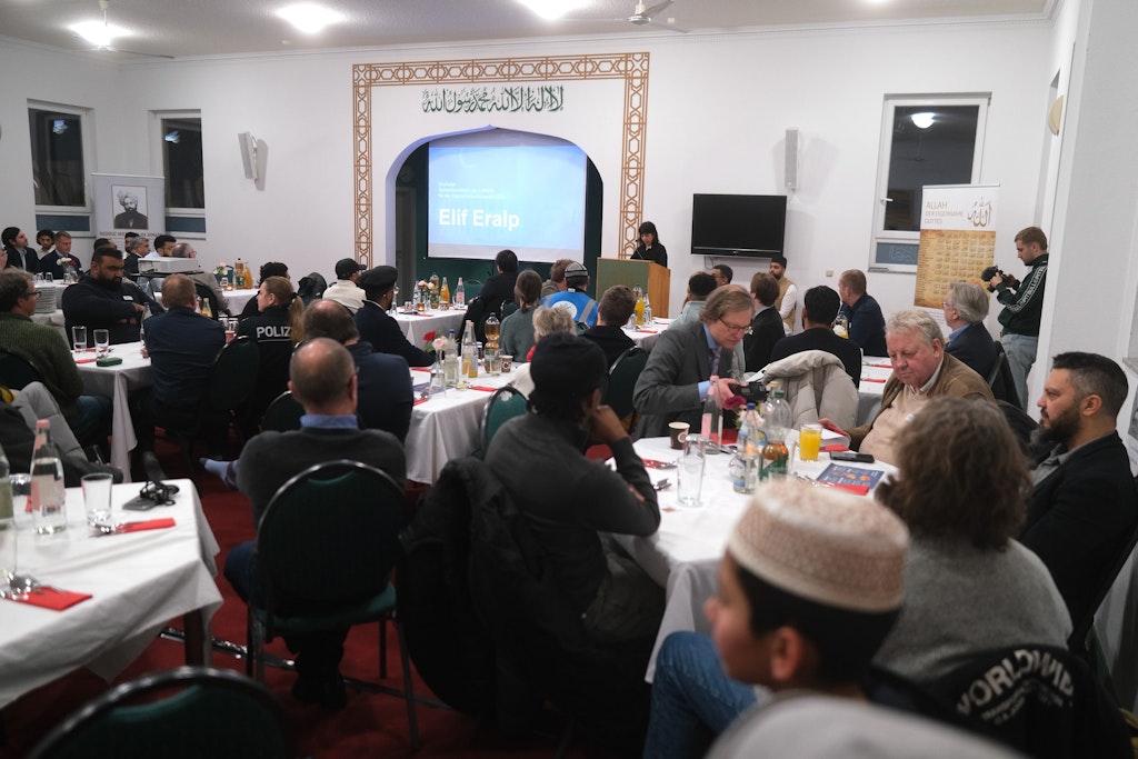 Berlin: Muslime laden nach Stromanschlag  – „demokratische Ressource“ für Deutschland