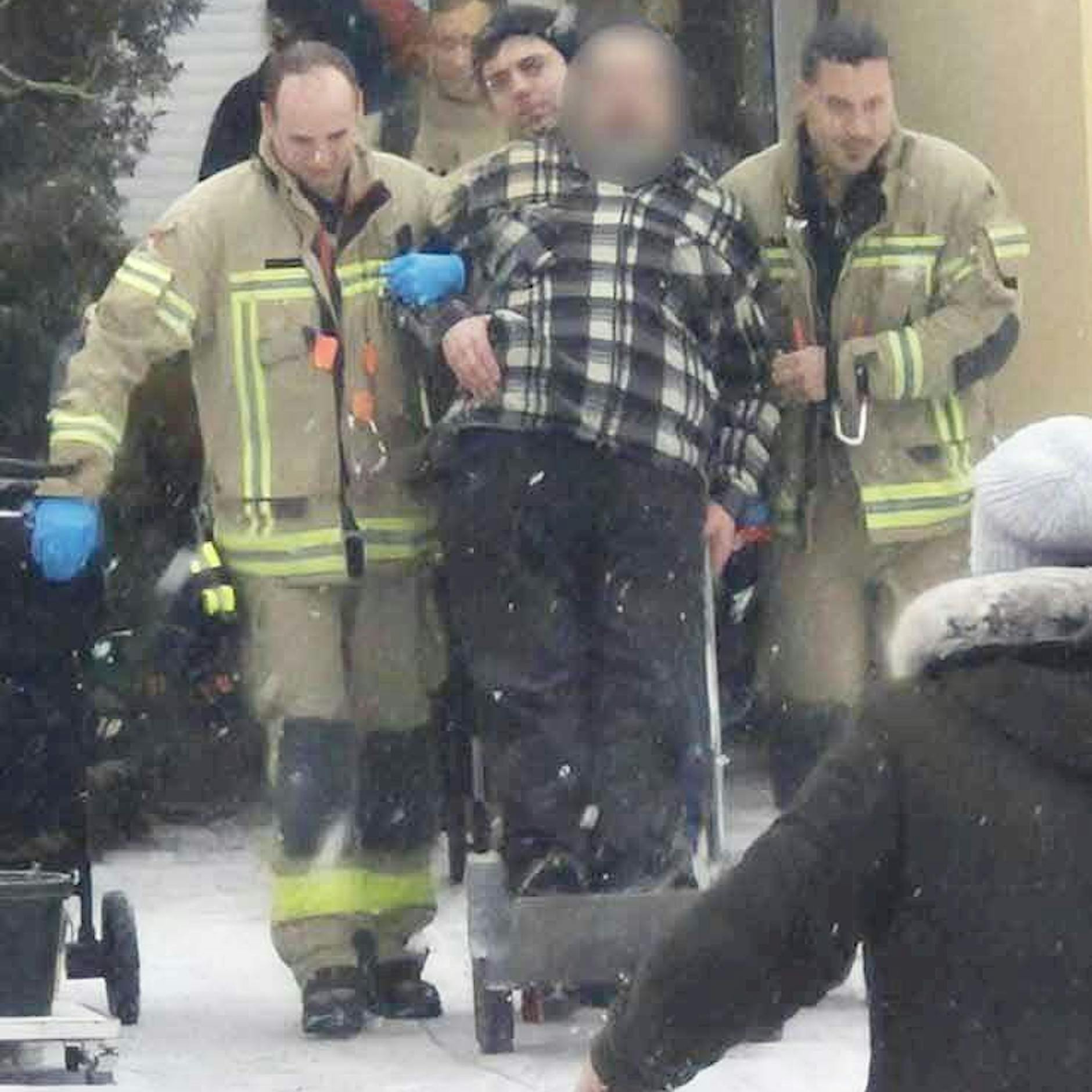 Spiegelglatte Wege: Feuerwehr versorgt 2955 Glatteis-Verletzte in nur einer Woche