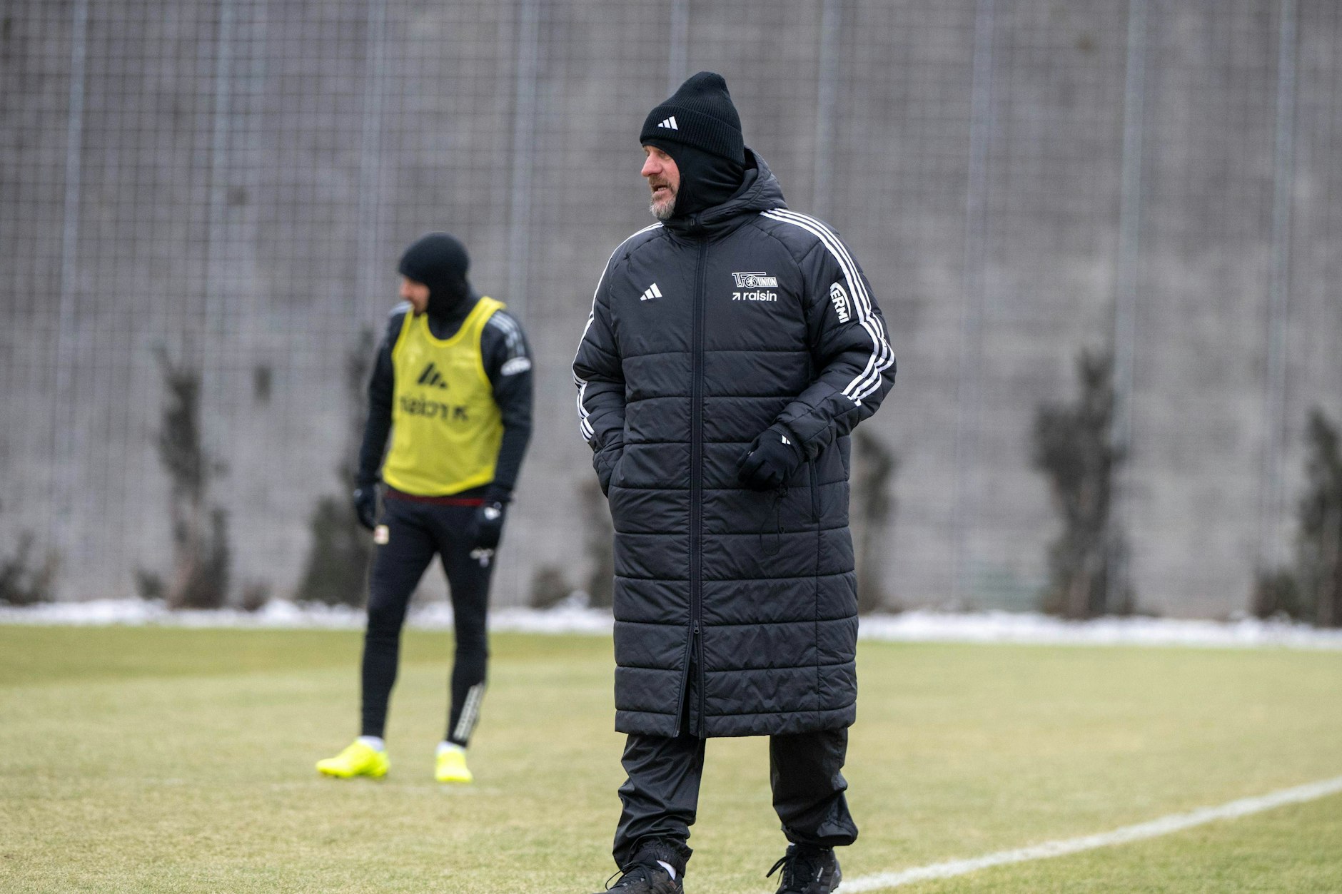 Union-Trainer Steffen Baumgart machte diese Woche bei klirrenden Kälte in Köpenick seinen Spielern Beine.