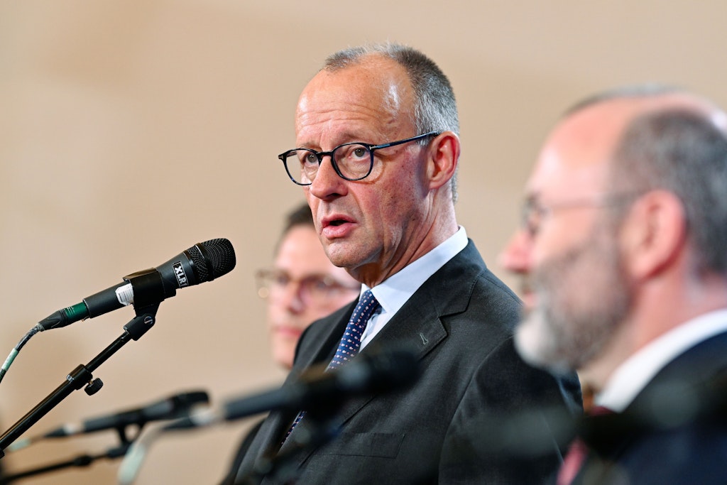 Bundestagsgutachten widerspricht Merz: US-Angriff auf Venezuela klar völkerrechtswidrig