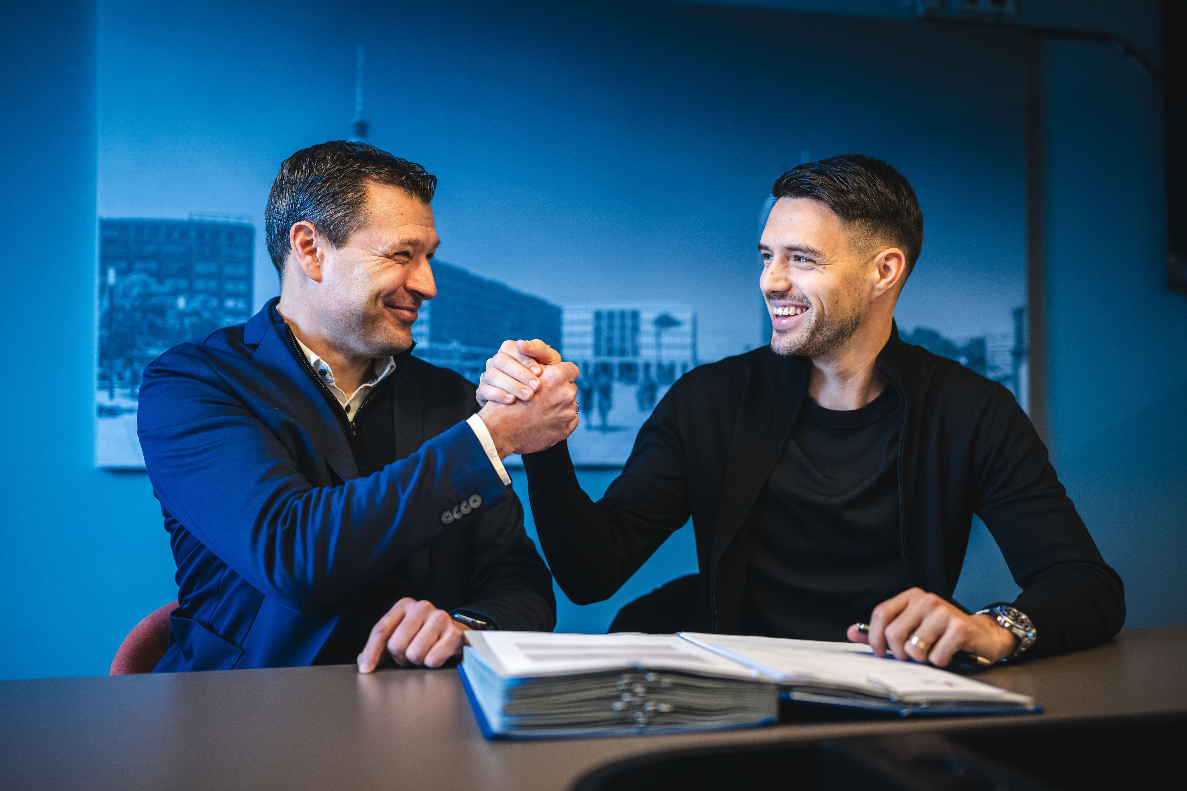 Image - Karriereknick! Brekalo setzt alles auf die blau-weiße Karte