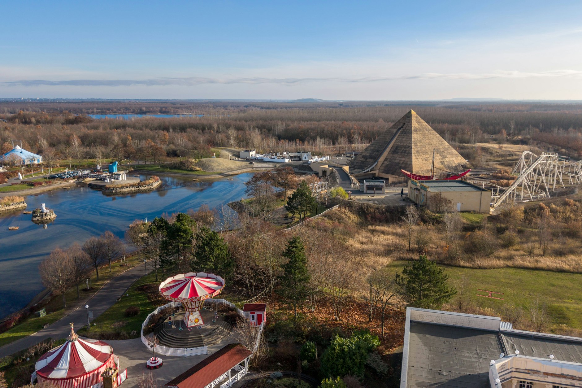 Blick auf den Belantis-Vergnügungspark bei Leipzig. Der ganze Park wird bis voraussichtlich 2030 zum Asterix-Park.