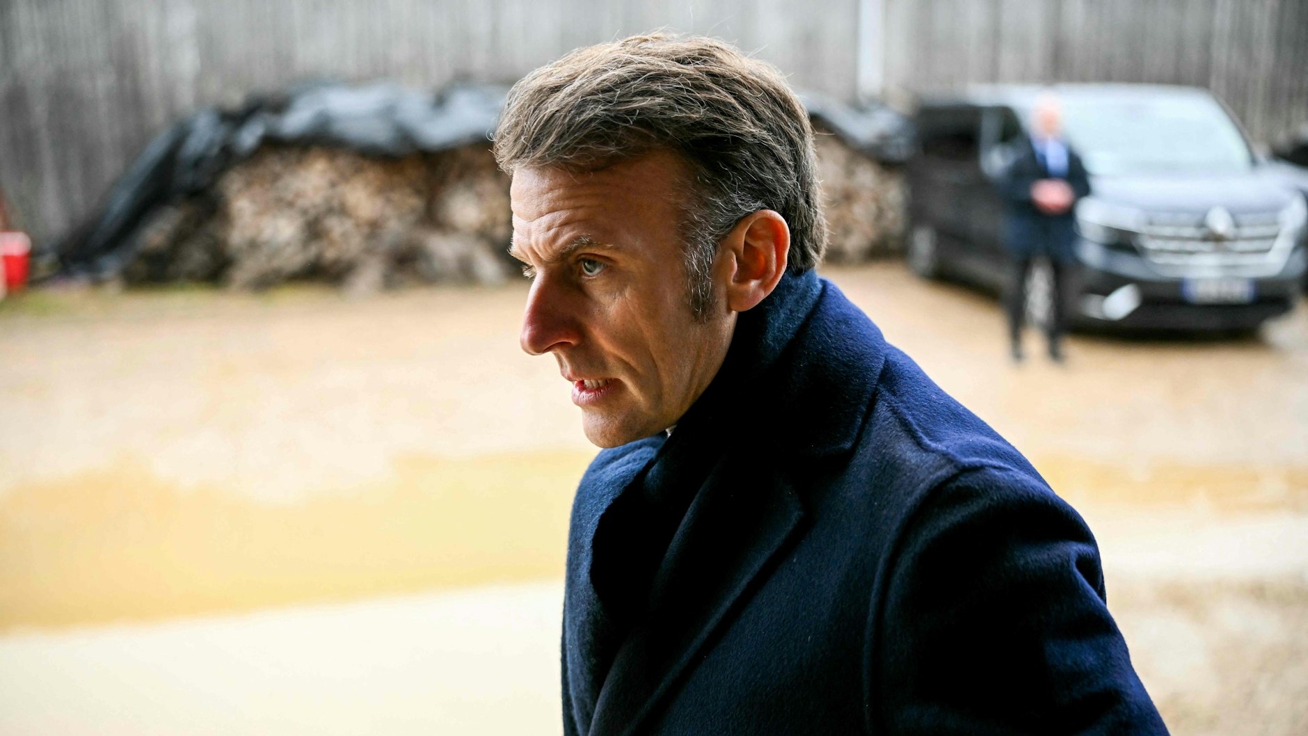 Frankreichs Präsident Emmanuel Macron steht im Fokus schwerer Vorwürfe des russischen Auslandsgeheimdienstes.