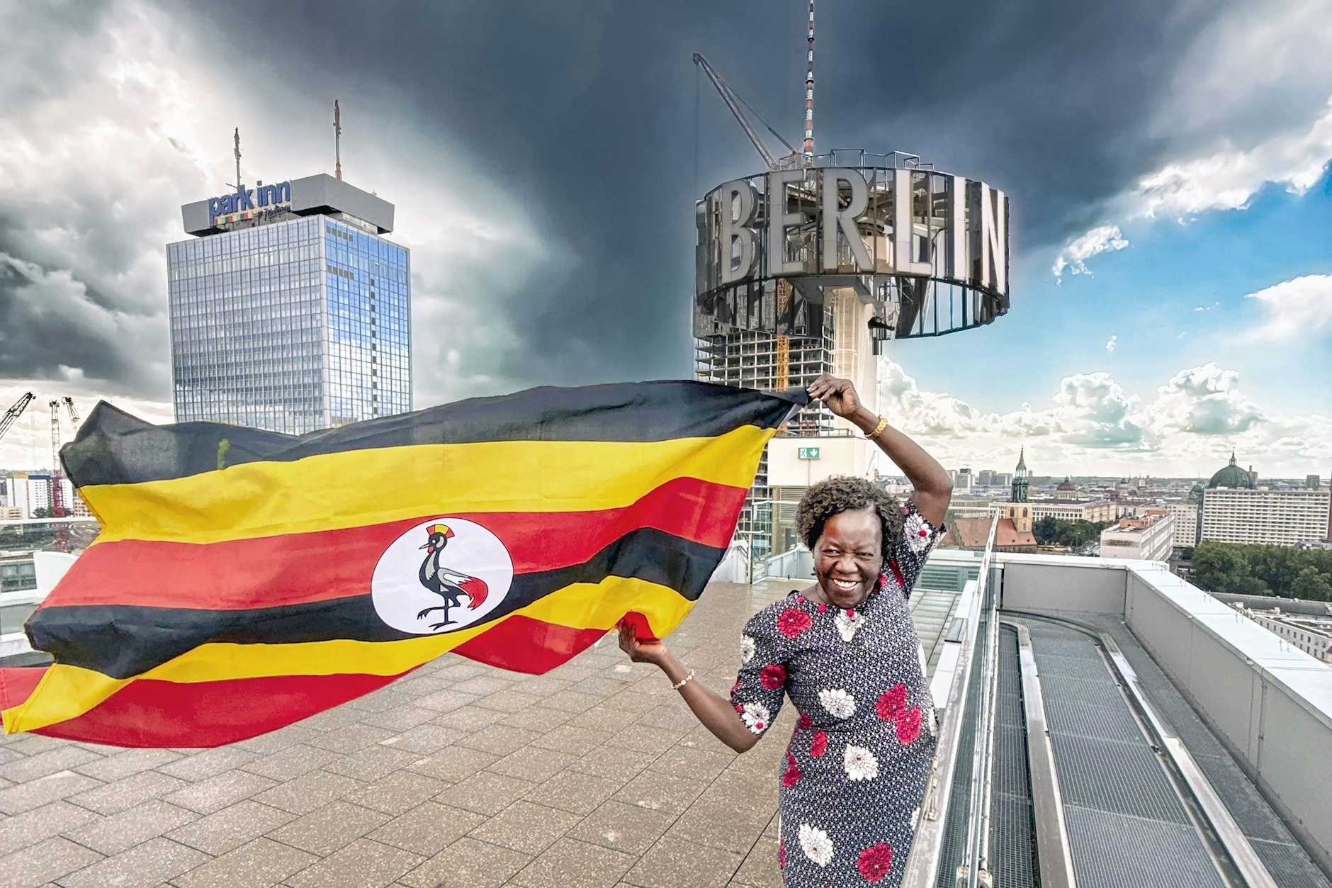 Lina Zedriga auf der Dachterrasse des Berliner Verlagshauses