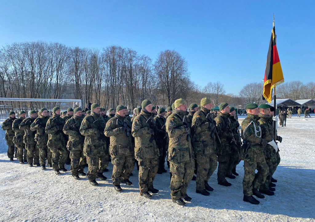 „Ab heute Nacht bereit zum Kampf“: Bundeswehr übernimmt Führung der Kampfgruppe in Litauen