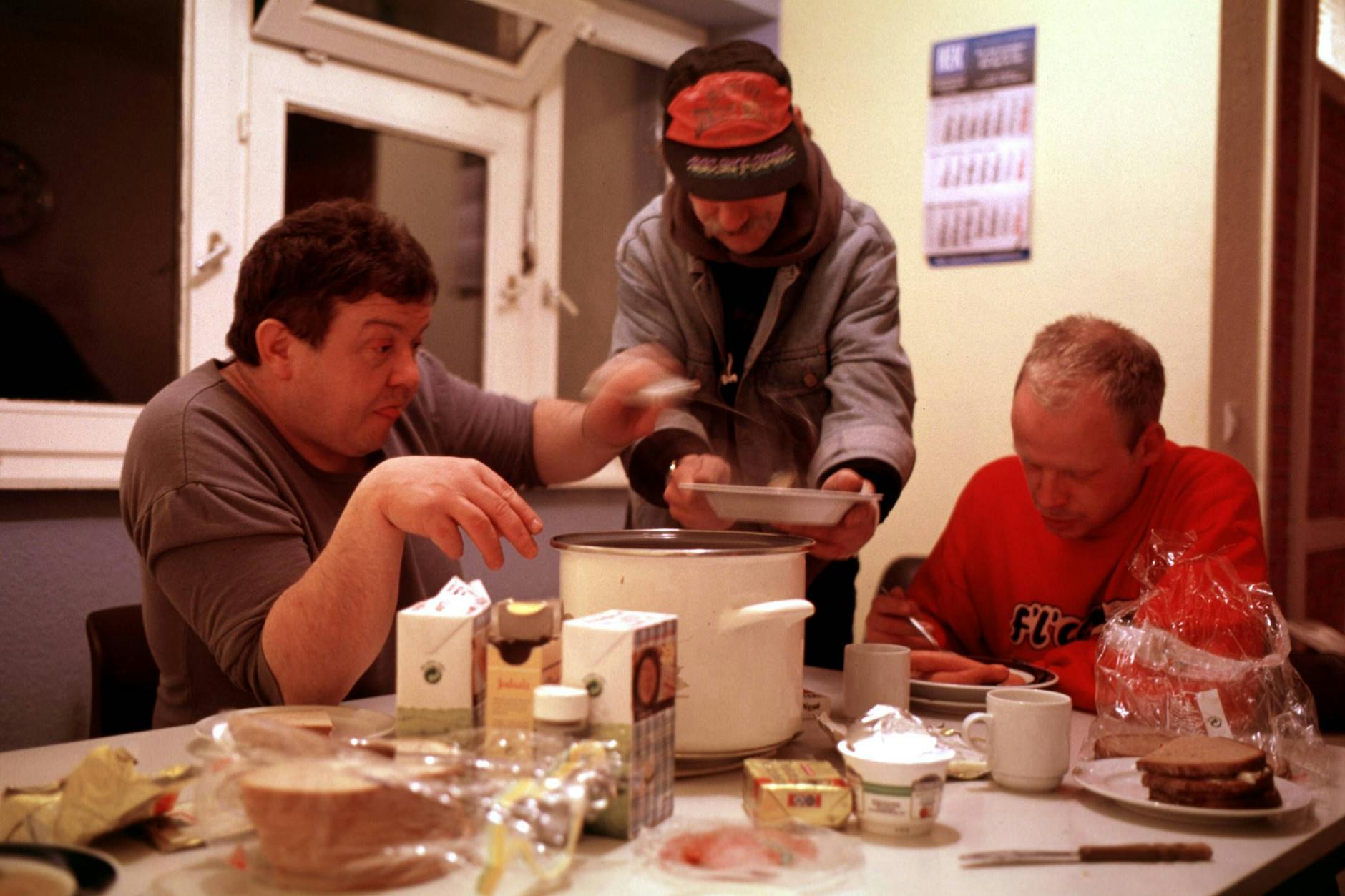 Bick in eine Berliner Notunterkunft für Obdachlose.