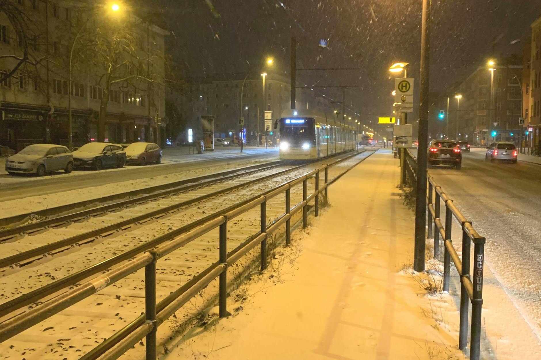 Am frühen Morgen schneite es in Berlin.