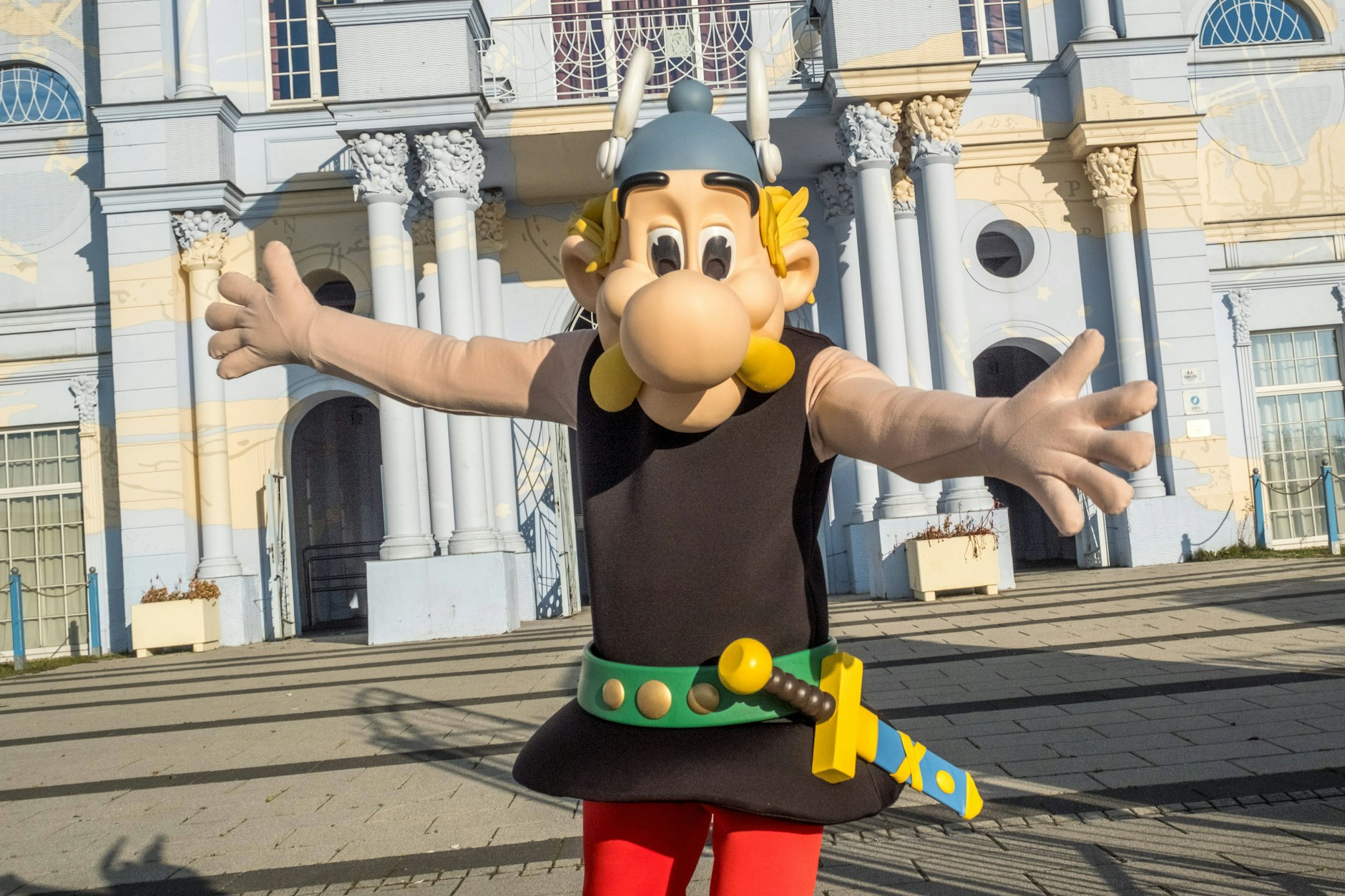 Wer immer schon mal Asterix sein wollte, bekommt im Freizeitpark Belantis bei Leipzig die Gelegenheit. In dem Park werden momentan Darsteller für Asterix und Obelix gesucht – in Vollzeit.