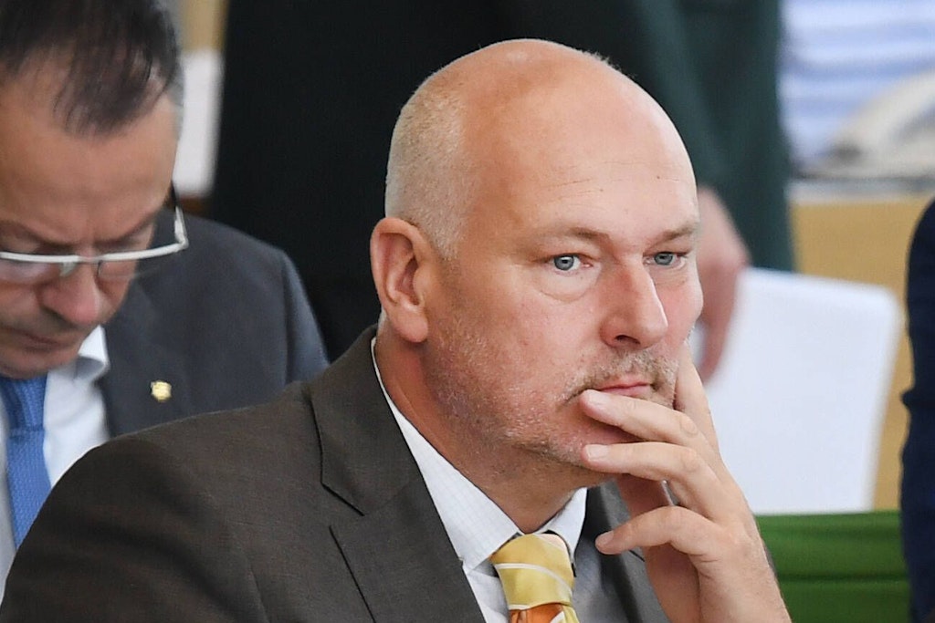 Jörg Dornau: Polizei setzt AfD-Abgeordneten im sächsischen Landtag fest