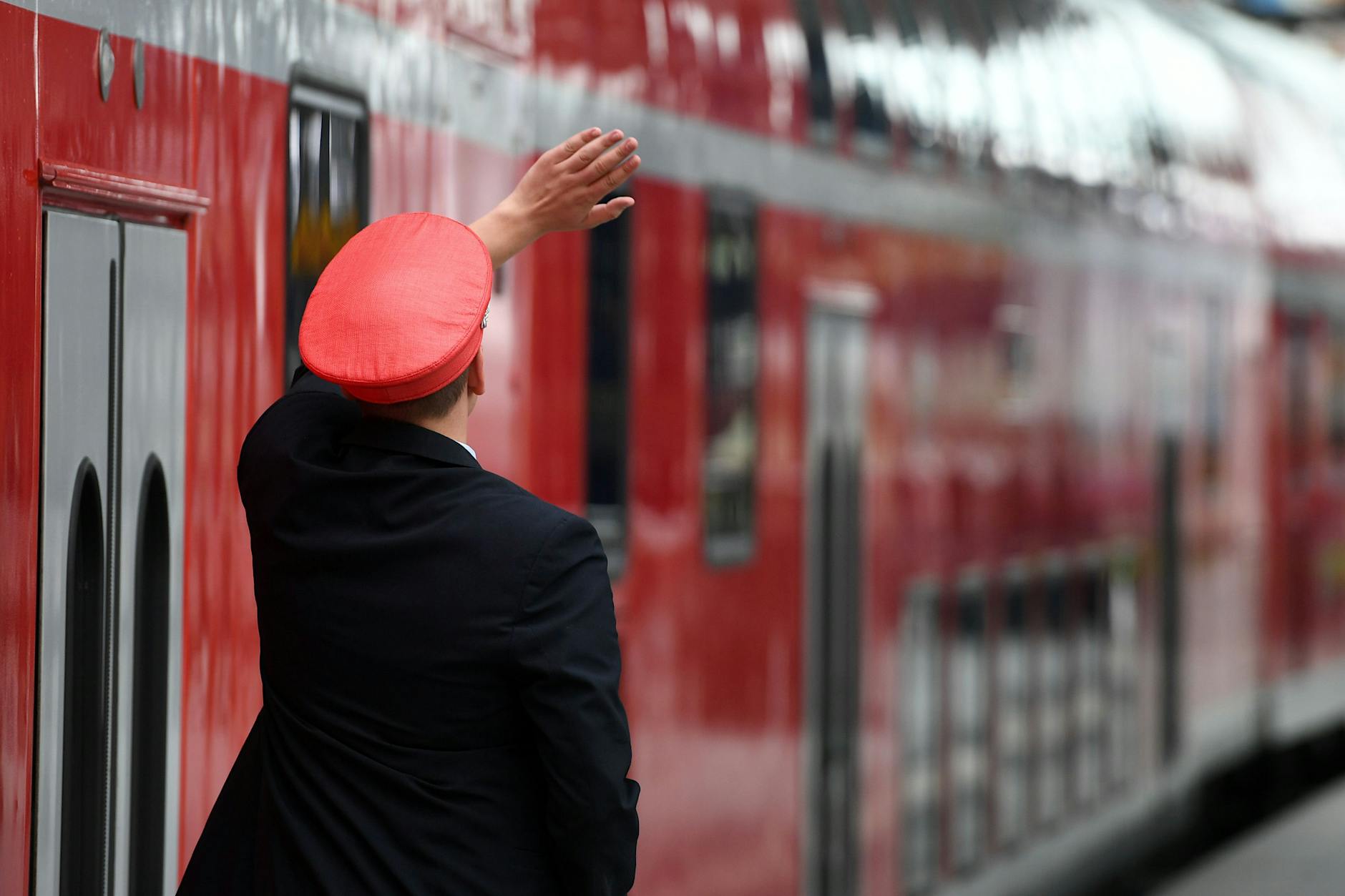 Schaffner Serkan C. totgeprügelt und seine Kinder sahen ihn sterben