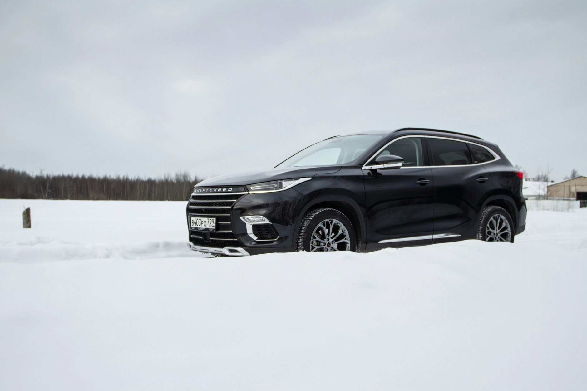 Moskau: Ein Exeed TXL im Schnee