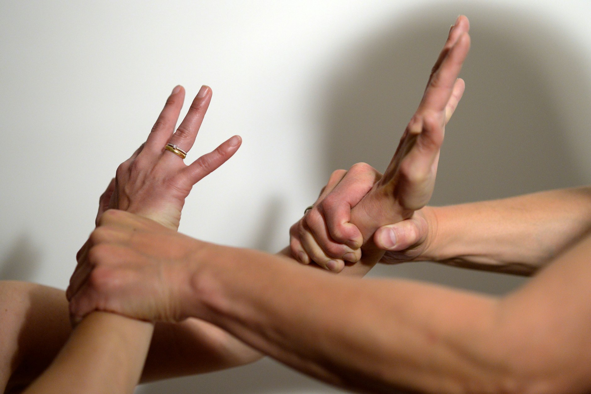 Vor allem Frauen werden mehrfach zu Opfern häuslicher Gewalt.