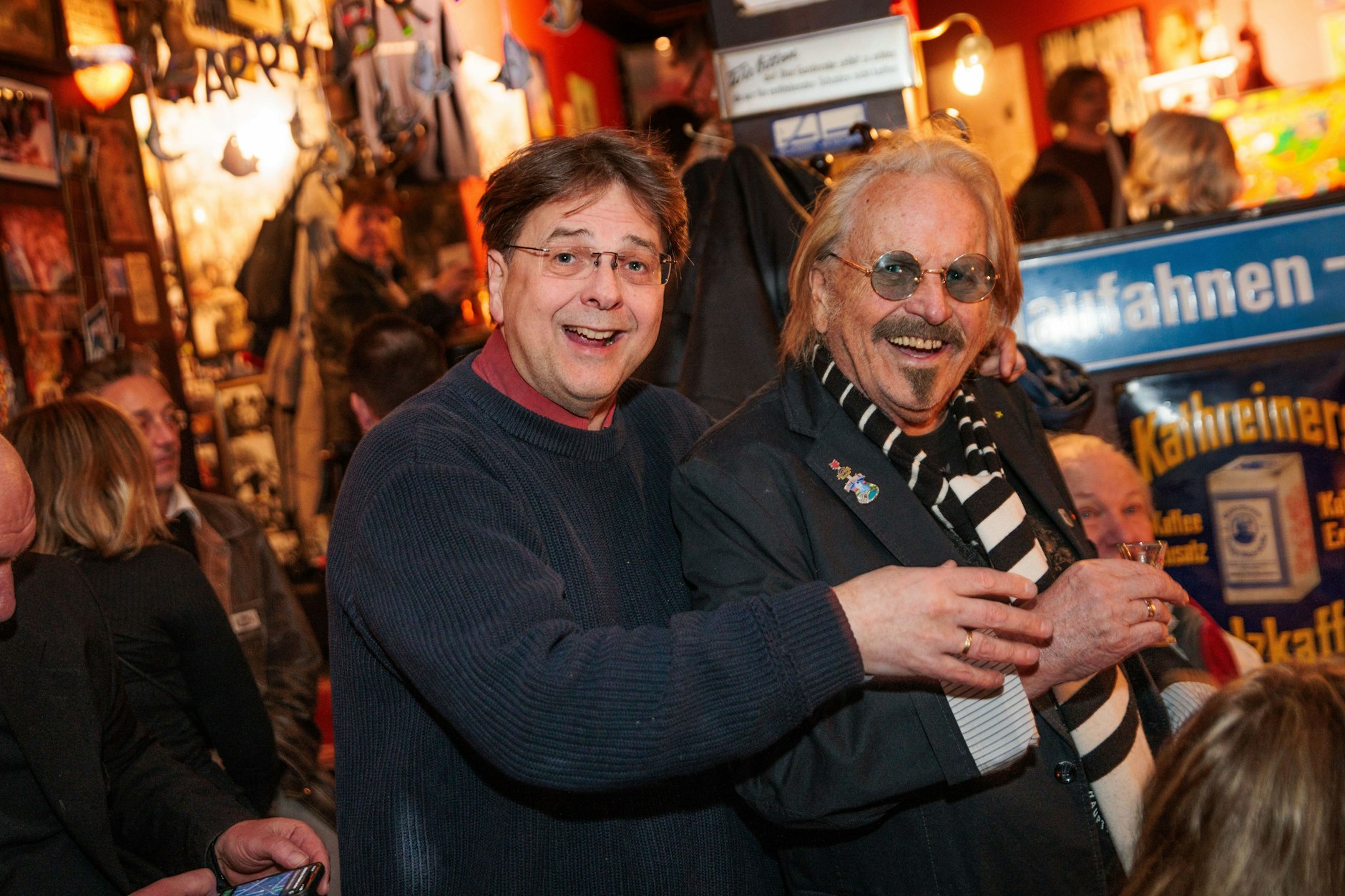 Frank Zander und sein Sohn Marcus in der "Kleinen Weltlaterne". 