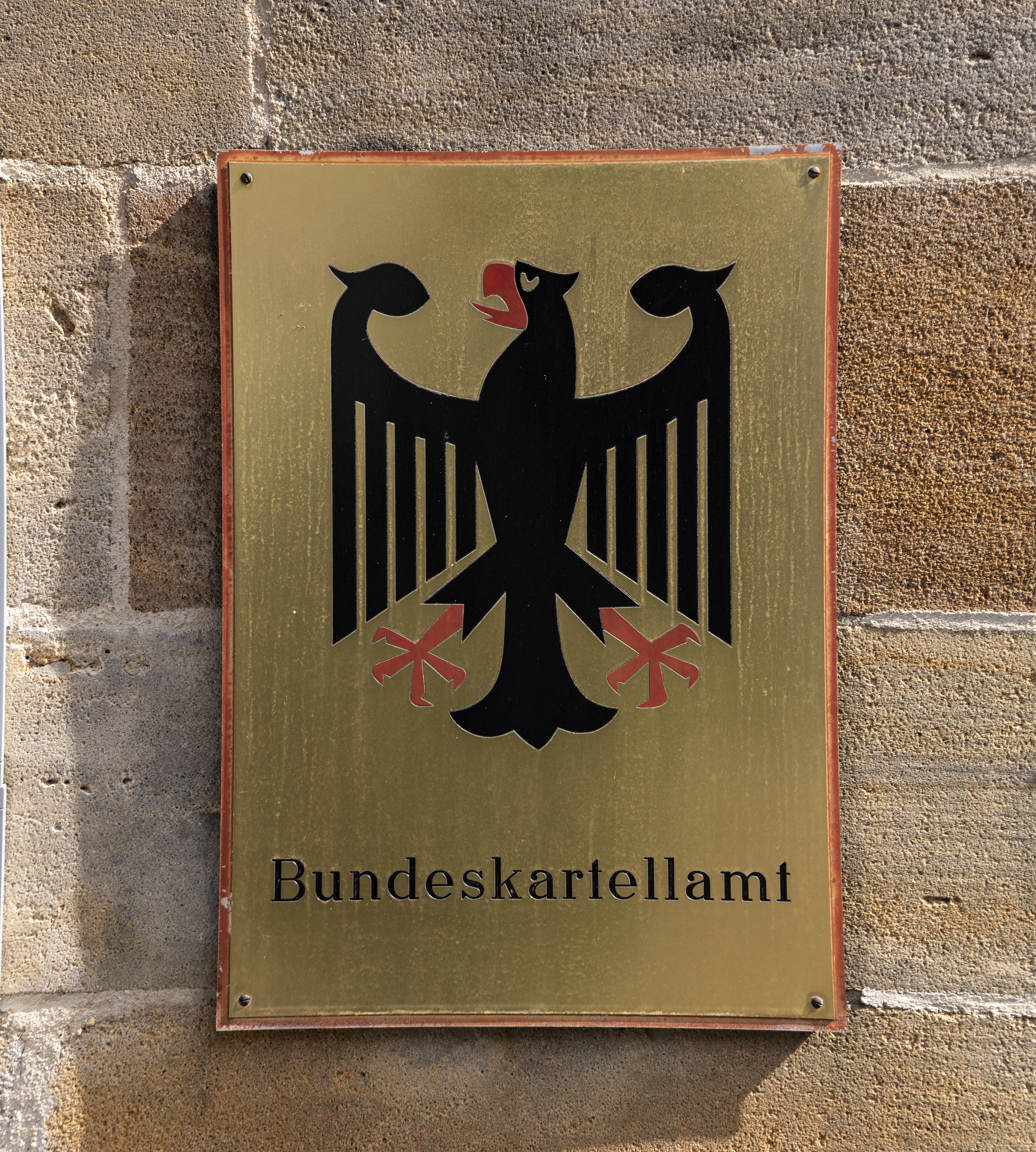 Bundeskartellamt verhängt Strafe gegen Amazon: Preiskontrolle auf Marketplace untersagt