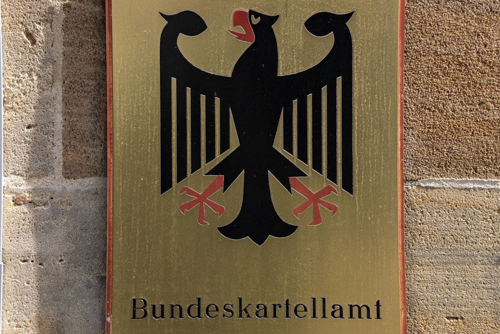 Bundeskartellamt verhängt Strafe gegen Amazon: Preiskontrolle auf Marketplace untersagt