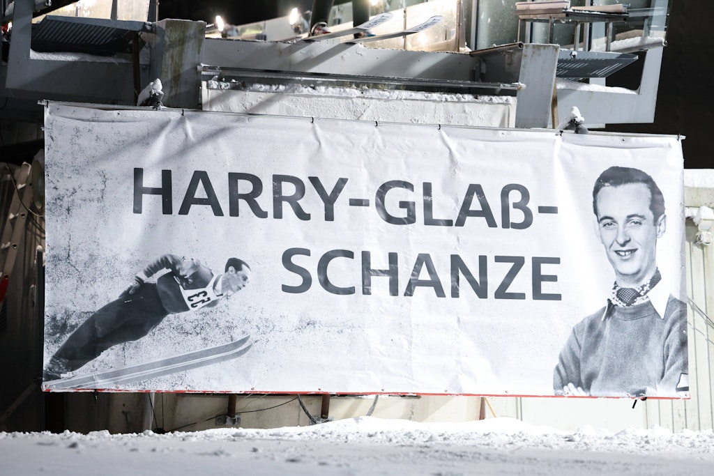 Skispringer-Harry-Gla-holt-erste-Olympiamedaille-f-r-die-DDR