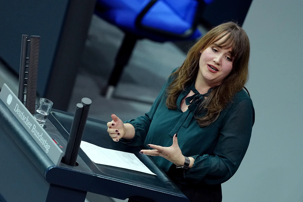 „Was für ein Wahnsinn!“: Ricarda Lang kritisiert Berliner Nabu wegen Tausalz-Klage