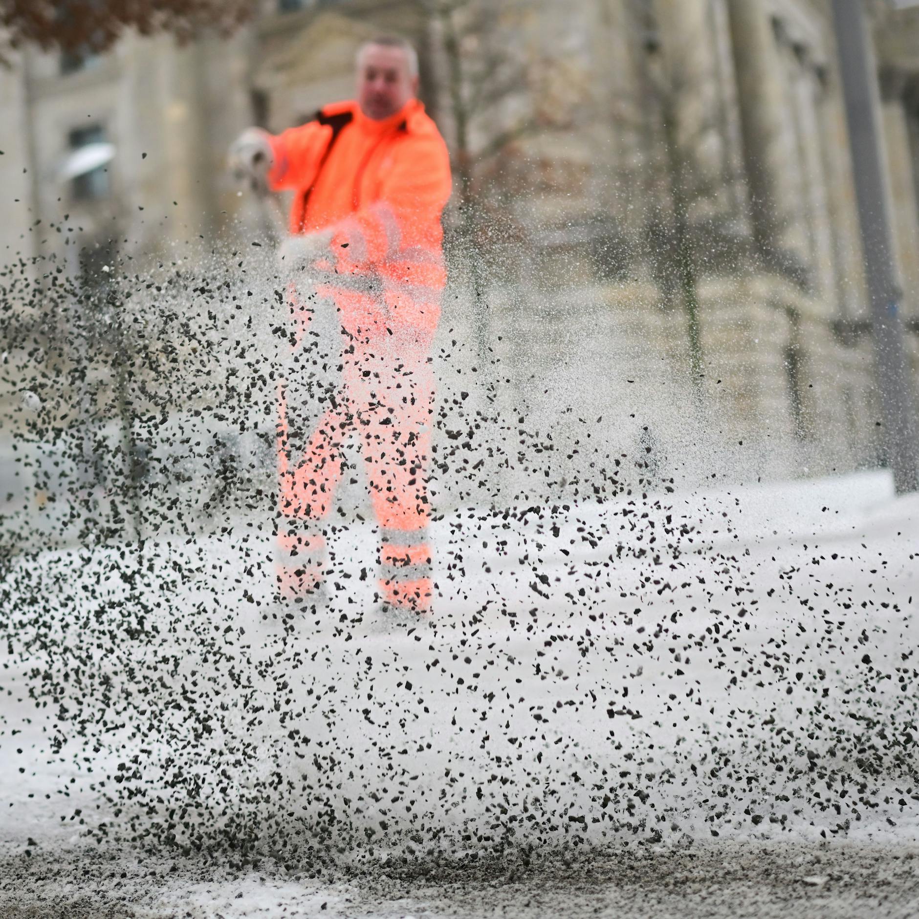 Image - Schnee und Kälte in Berlin – BER dicht, BSR im Dauereinsatz