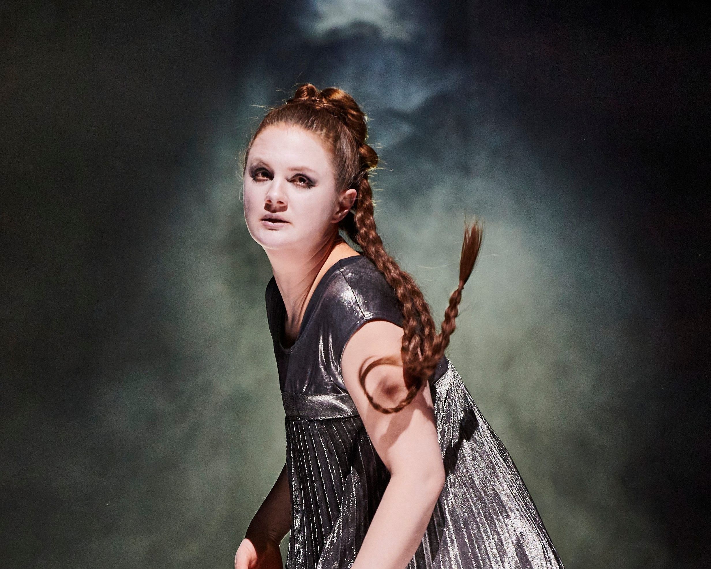 Schatten auf Blech: Michael Thalheimer kehrt mit „Salome“ zurück an die Schaubühne