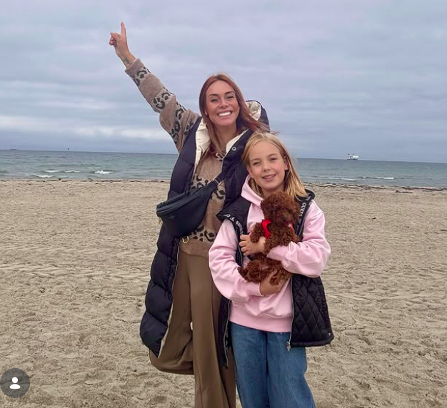 „Goodbye Deutschland“-Star Julia Holz nach Trennung zurück im Osten