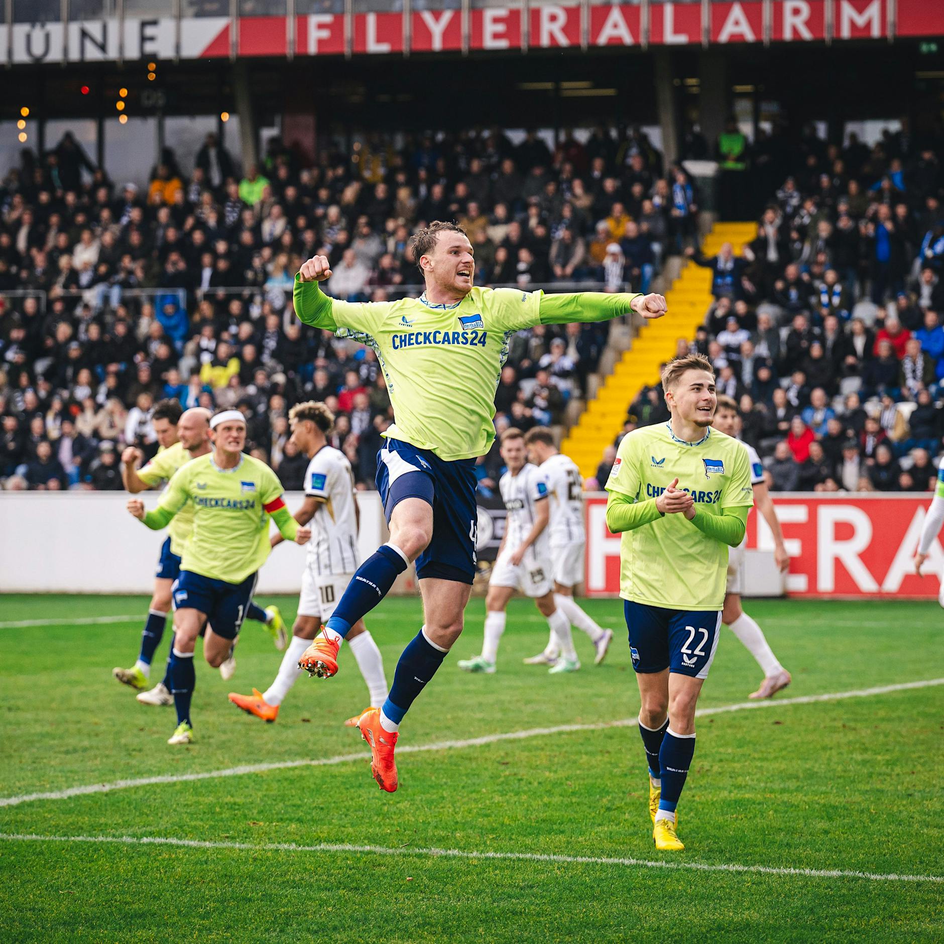 Hertha ballert sich ins Aufstiegsrennen zurück
